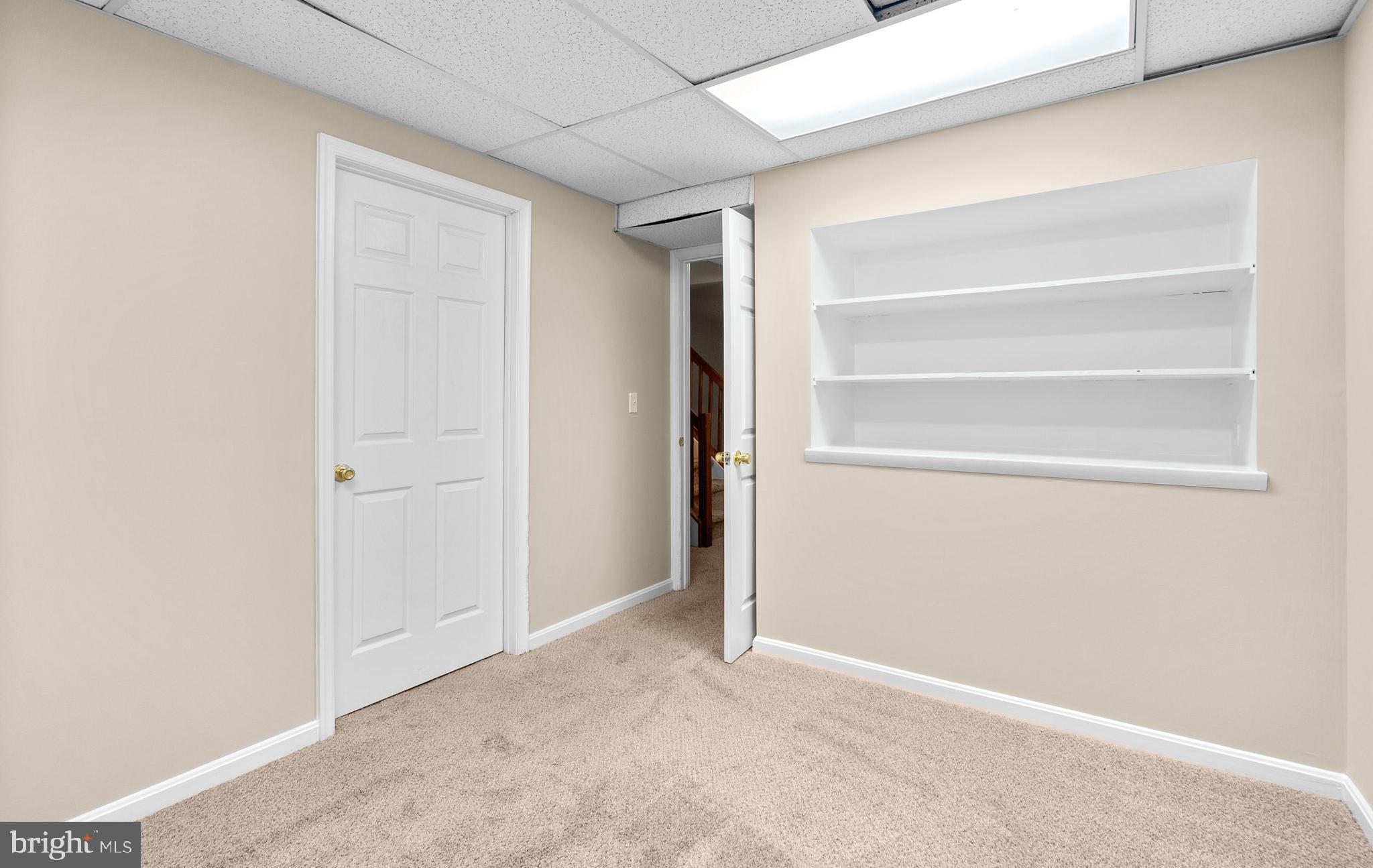 BEECHWOOD HILL - Residential