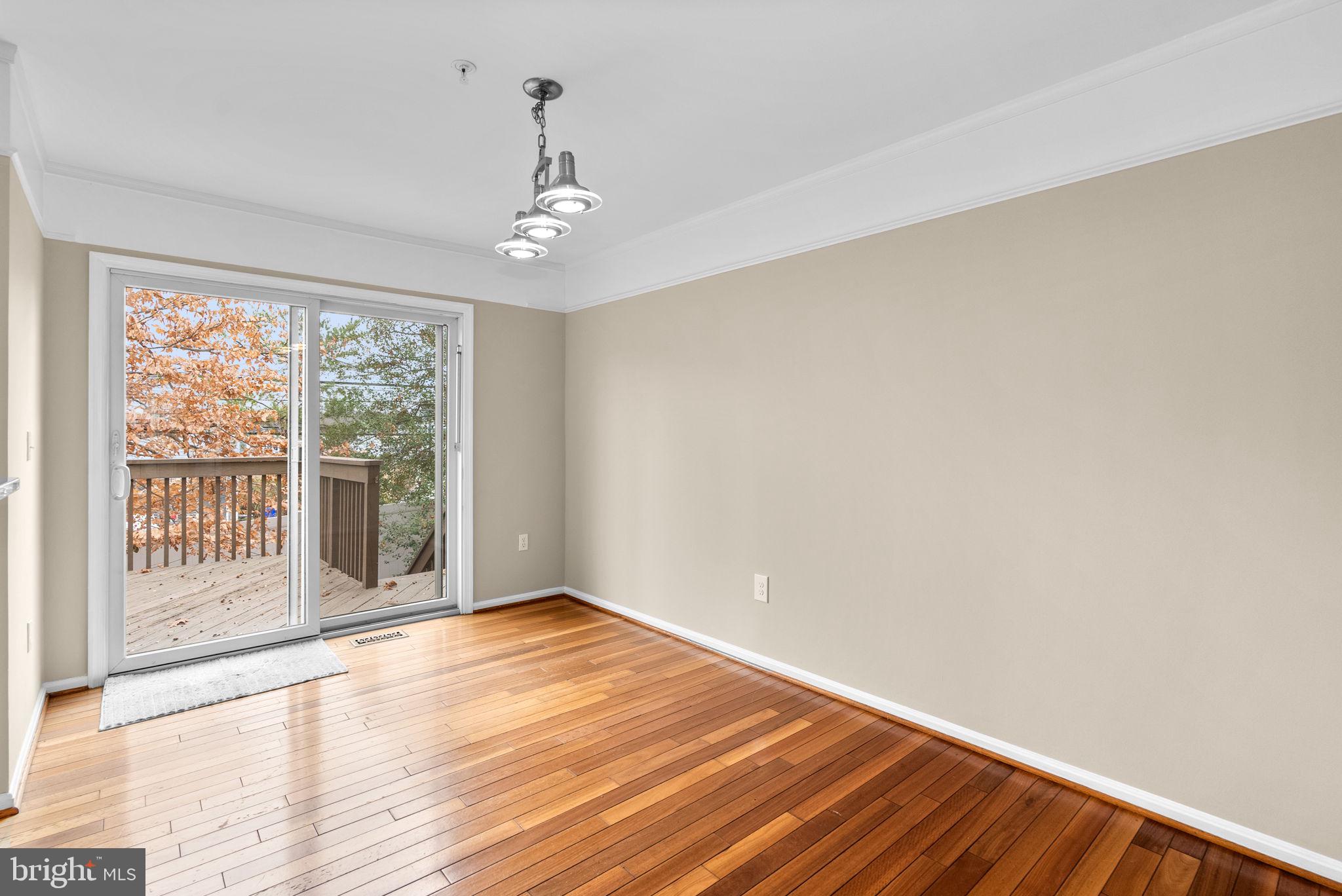 BEECHWOOD HILL - Residential