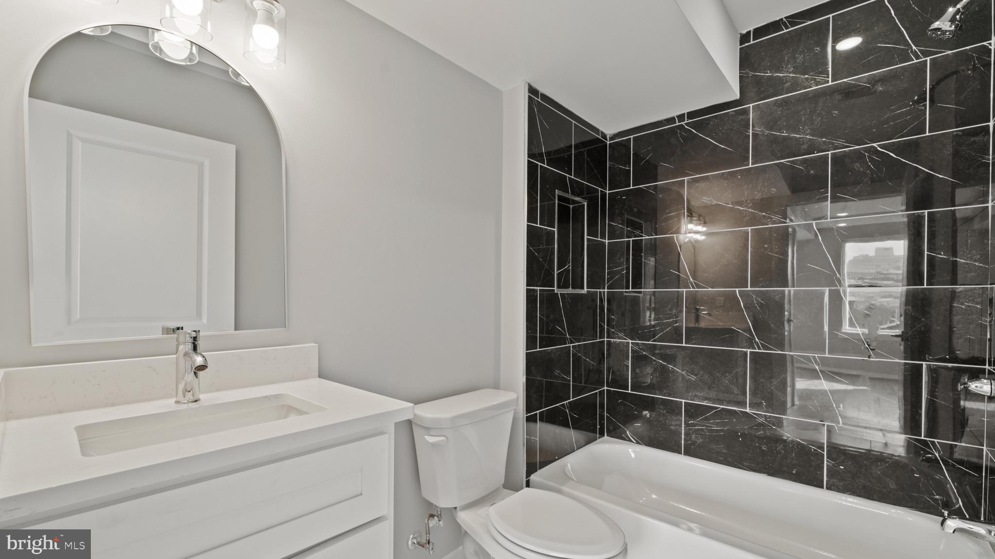 FRANCISVILLE - Residential Lease