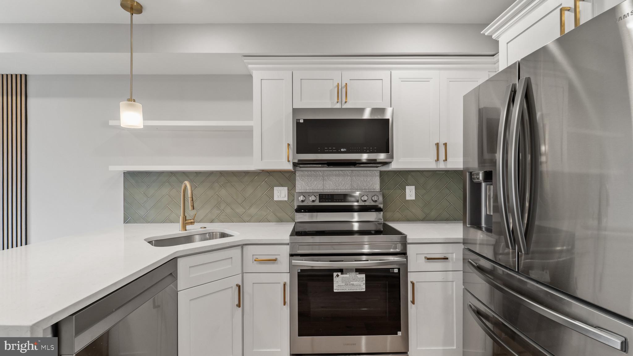 FRANCISVILLE - Residential Lease