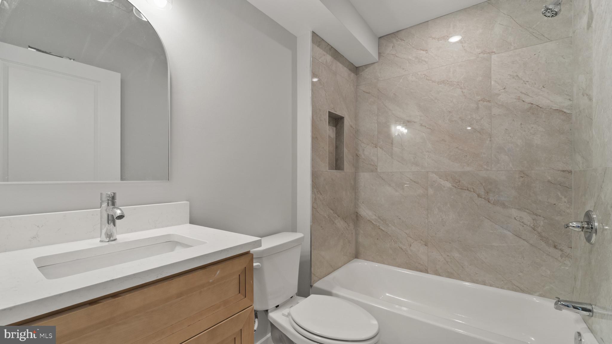 FRANCISVILLE - Residential Lease