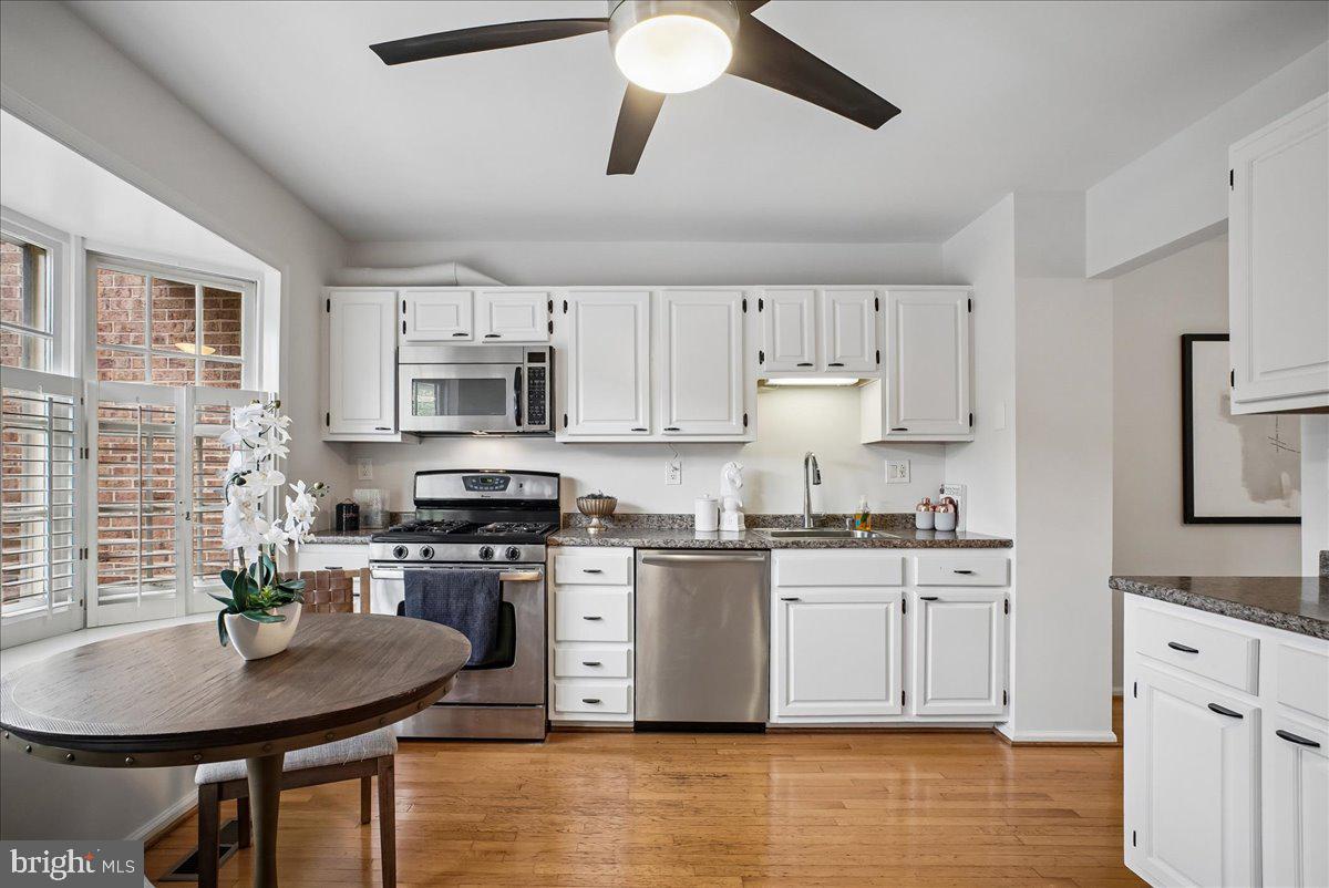8258 CEDAR LANDING COURT