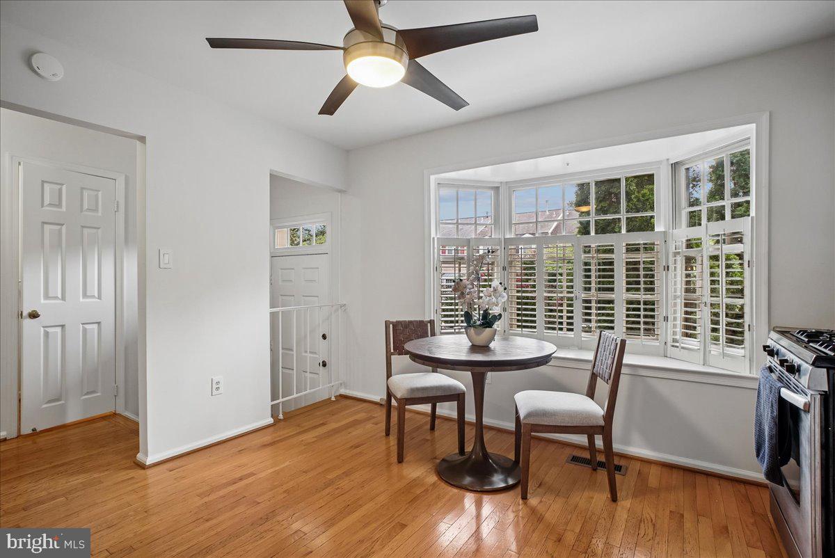 8258 CEDAR LANDING COURT
