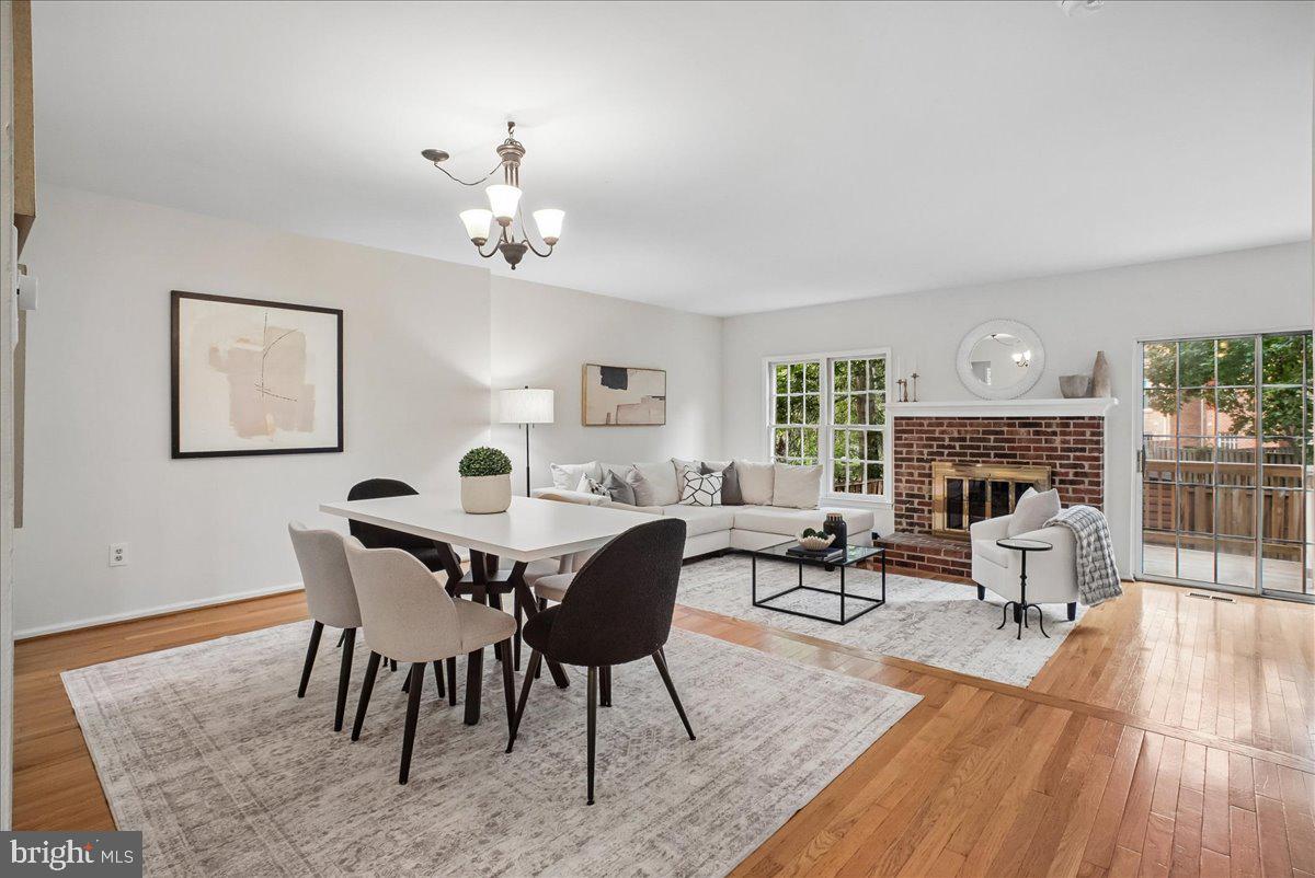 8258 CEDAR LANDING COURT
