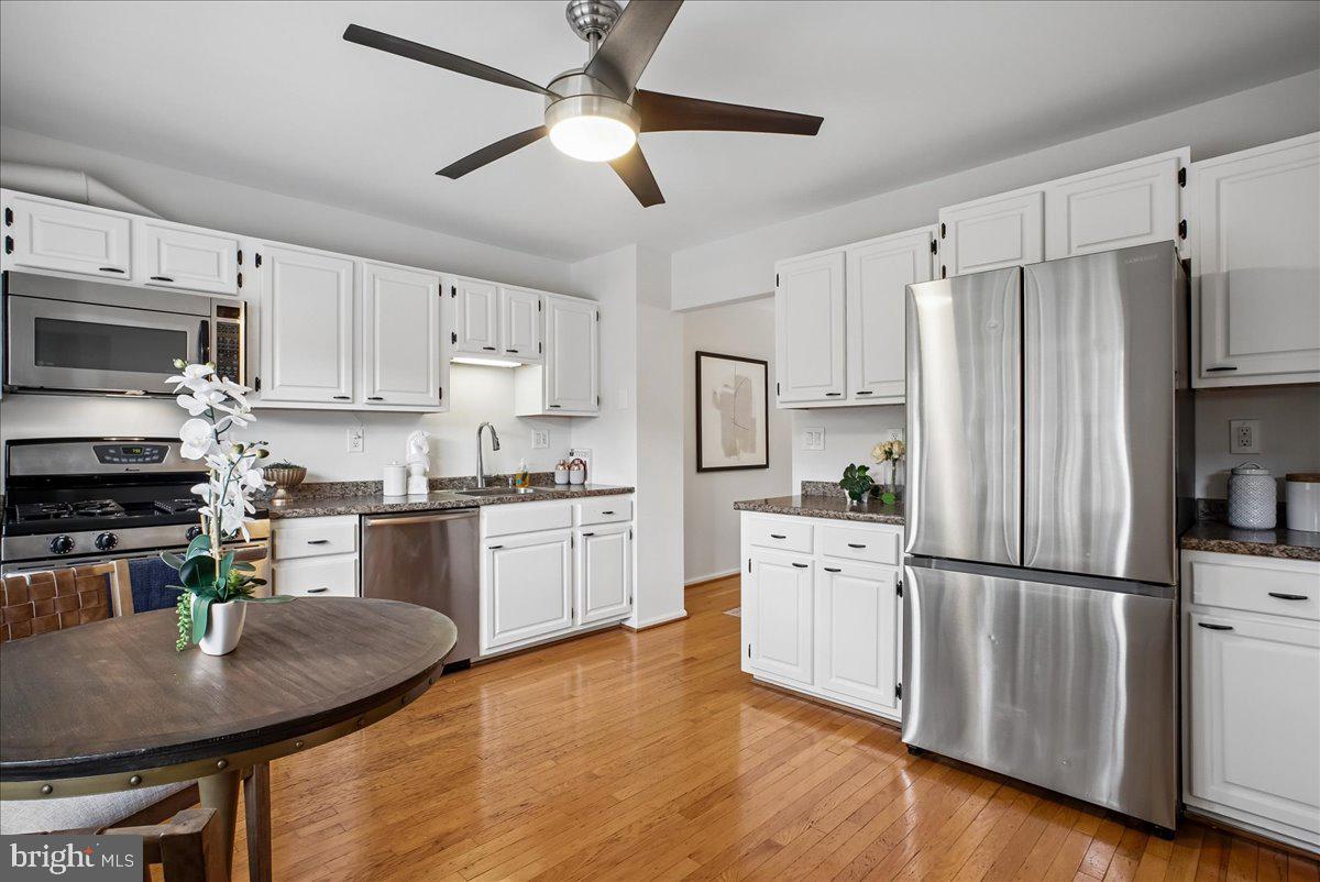 8258 CEDAR LANDING COURT