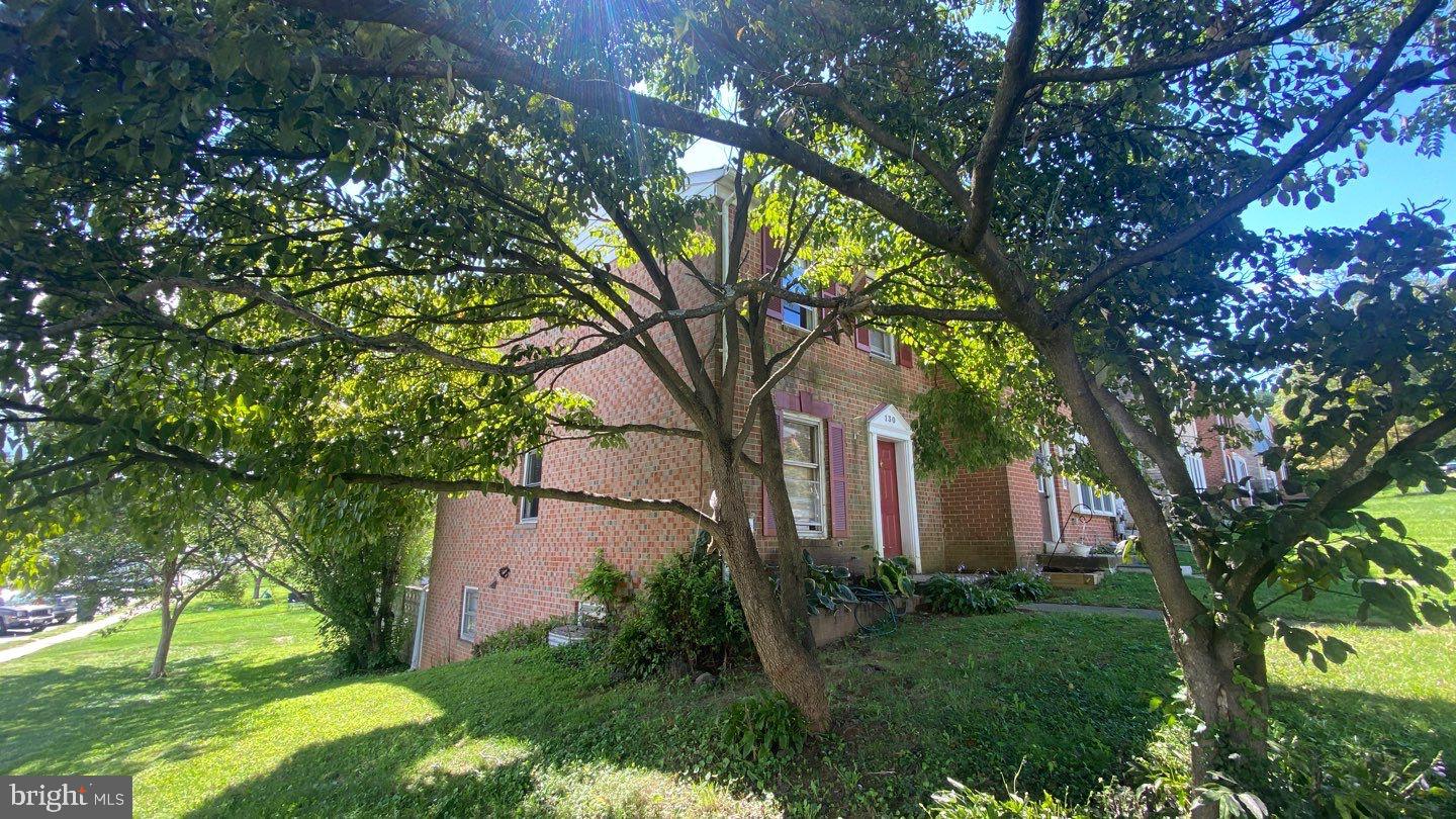 FRIENDLY ACRES - Residential