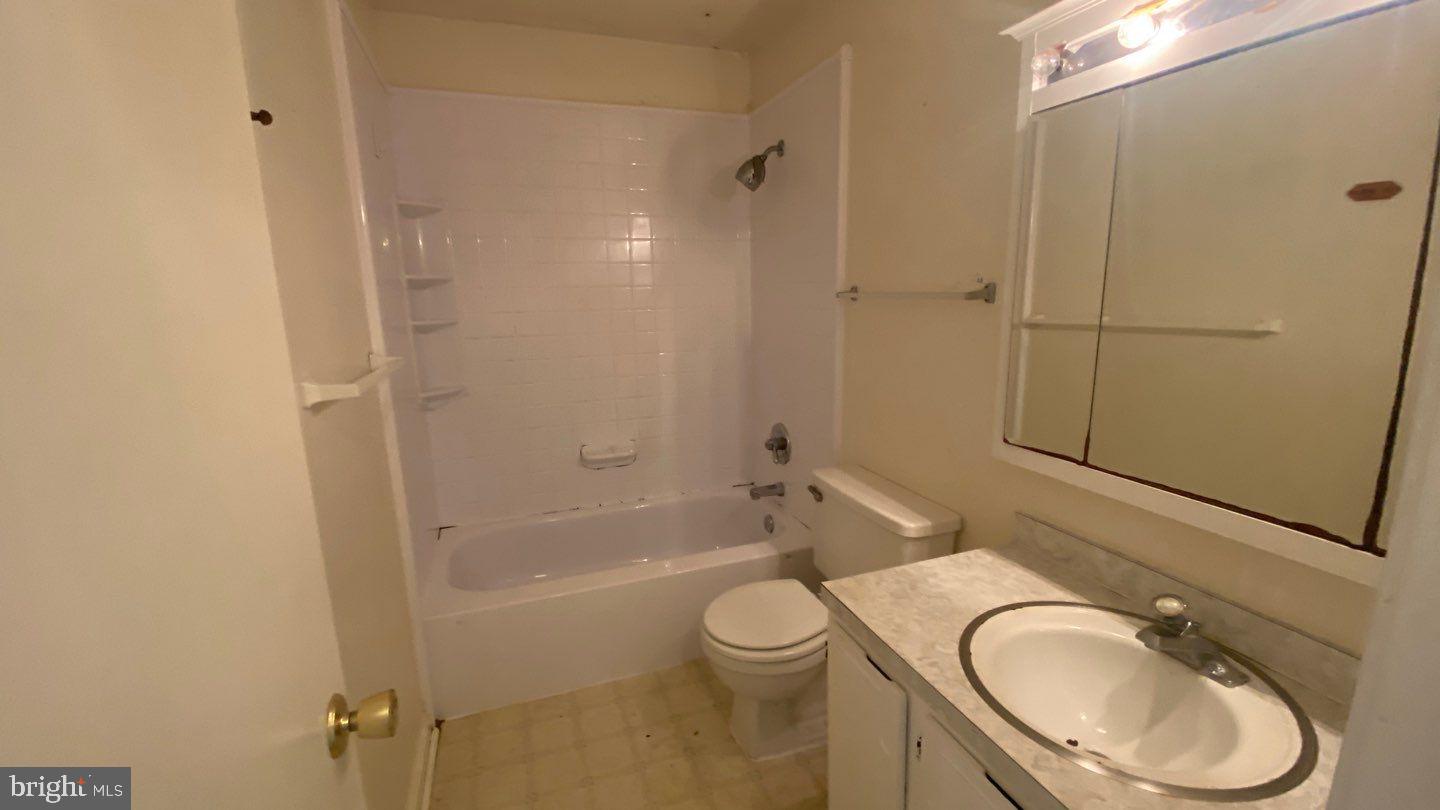 FRIENDLY ACRES - Residential