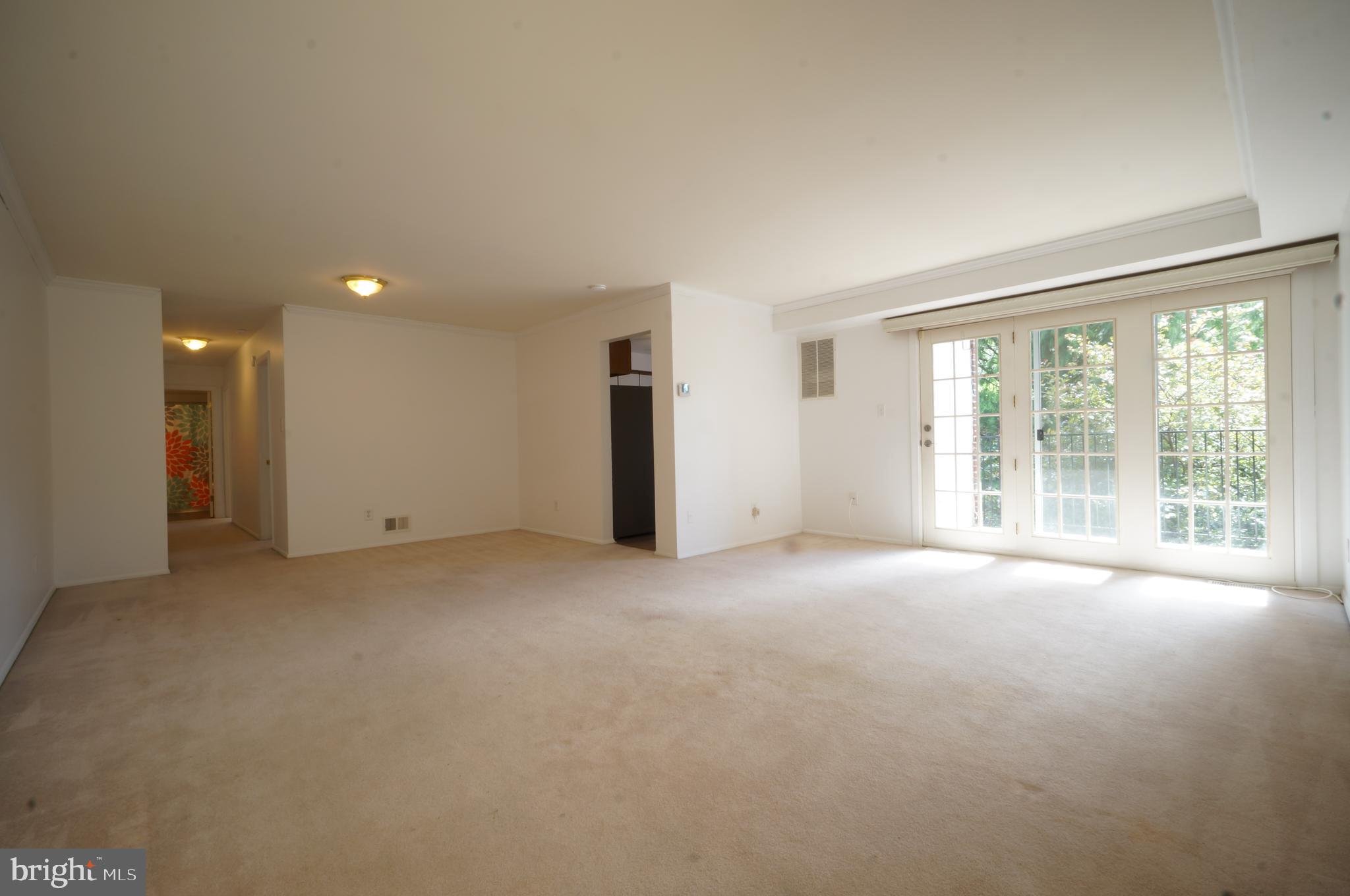 VILLAGES AT HOMELAND - Residential Lease