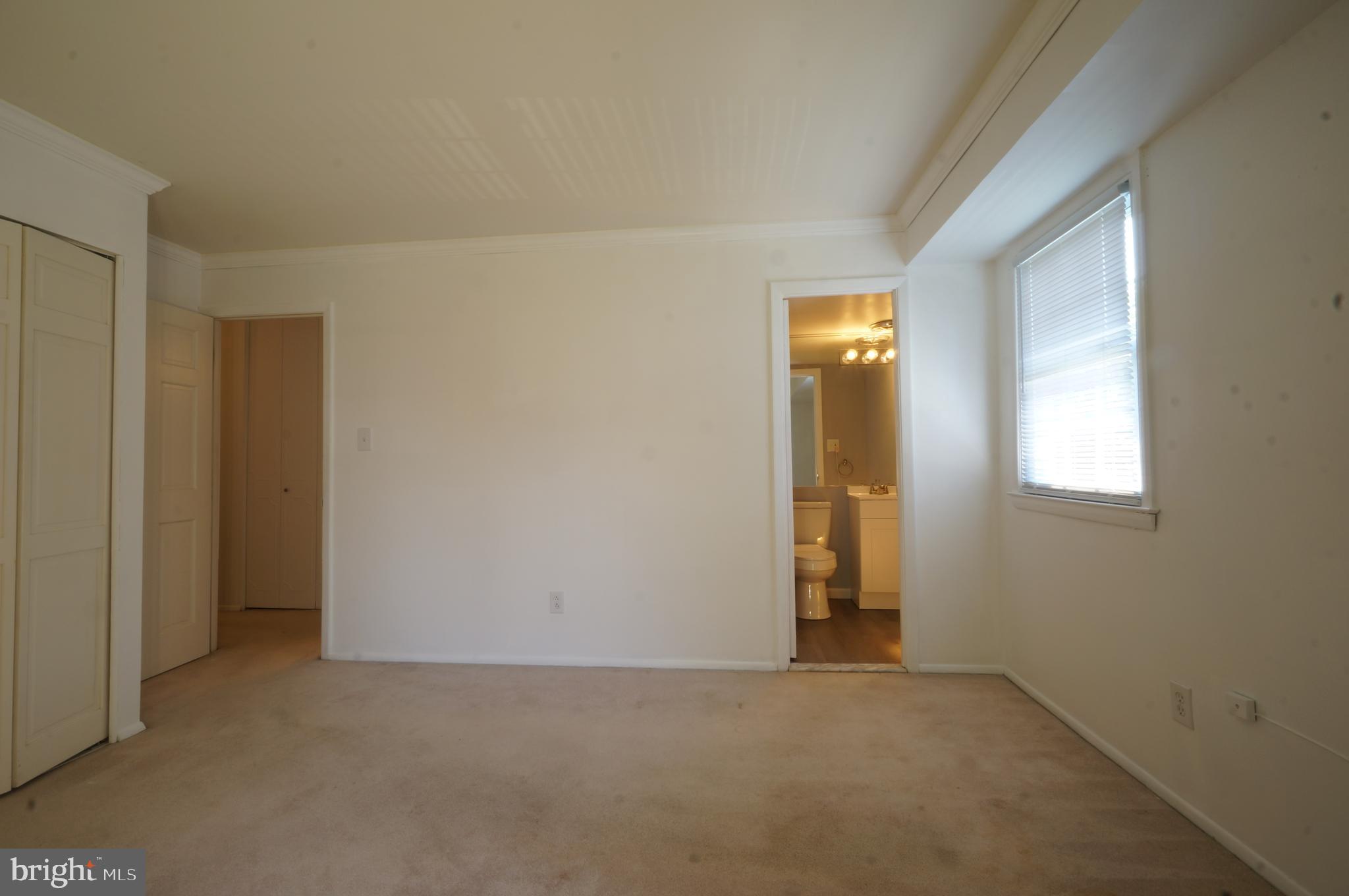 VILLAGES AT HOMELAND - Residential Lease