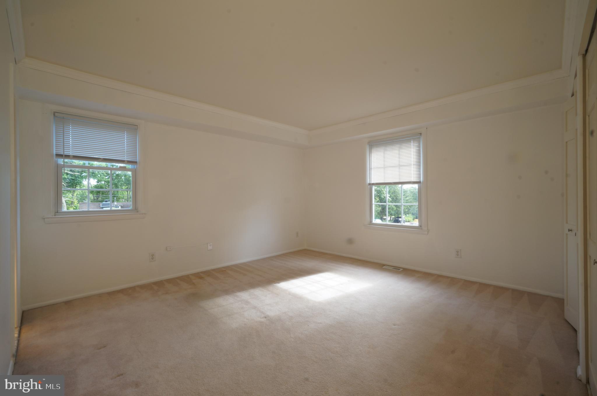 VILLAGES AT HOMELAND - Residential Lease