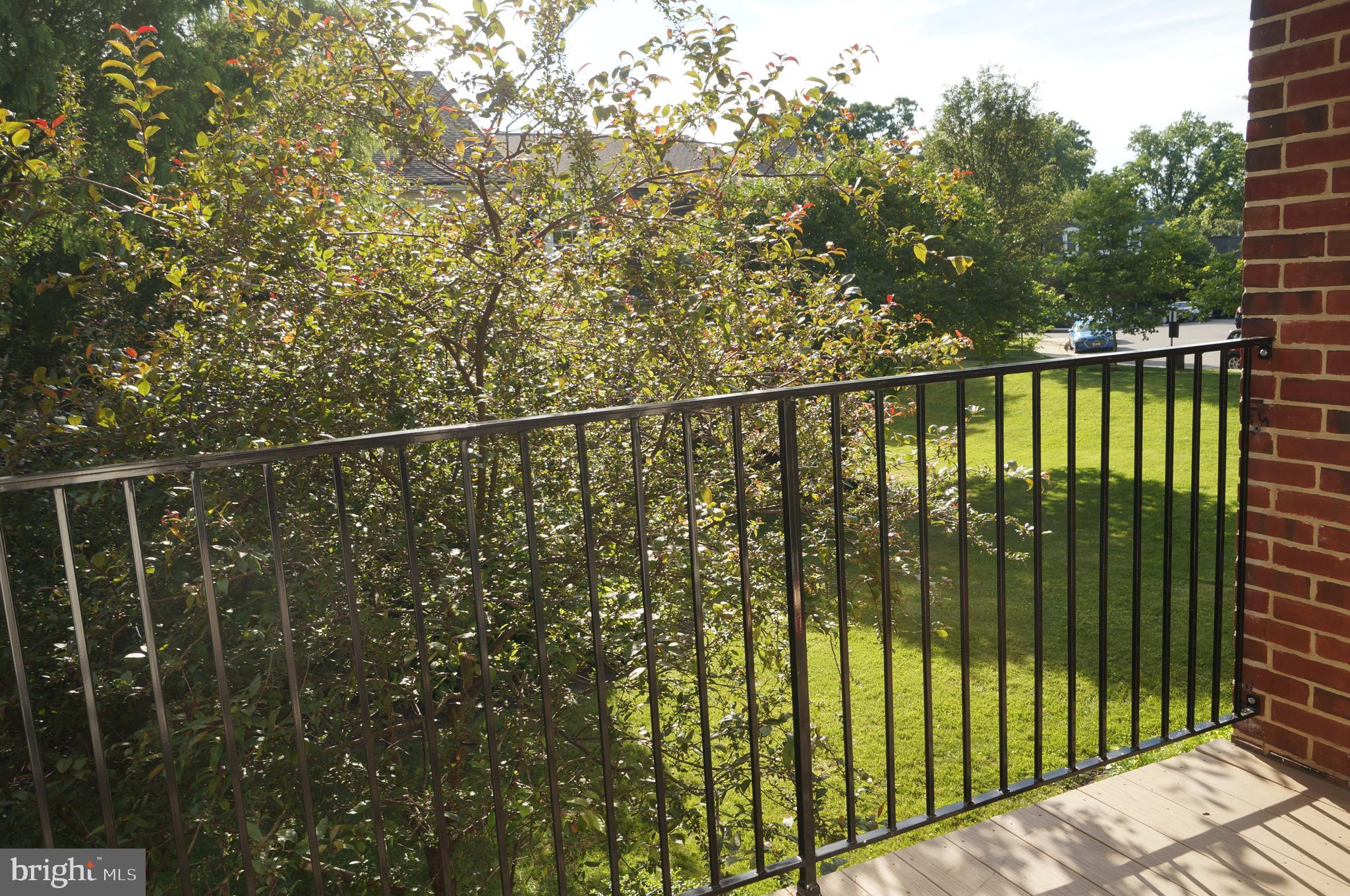 VILLAGES AT HOMELAND - Residential Lease