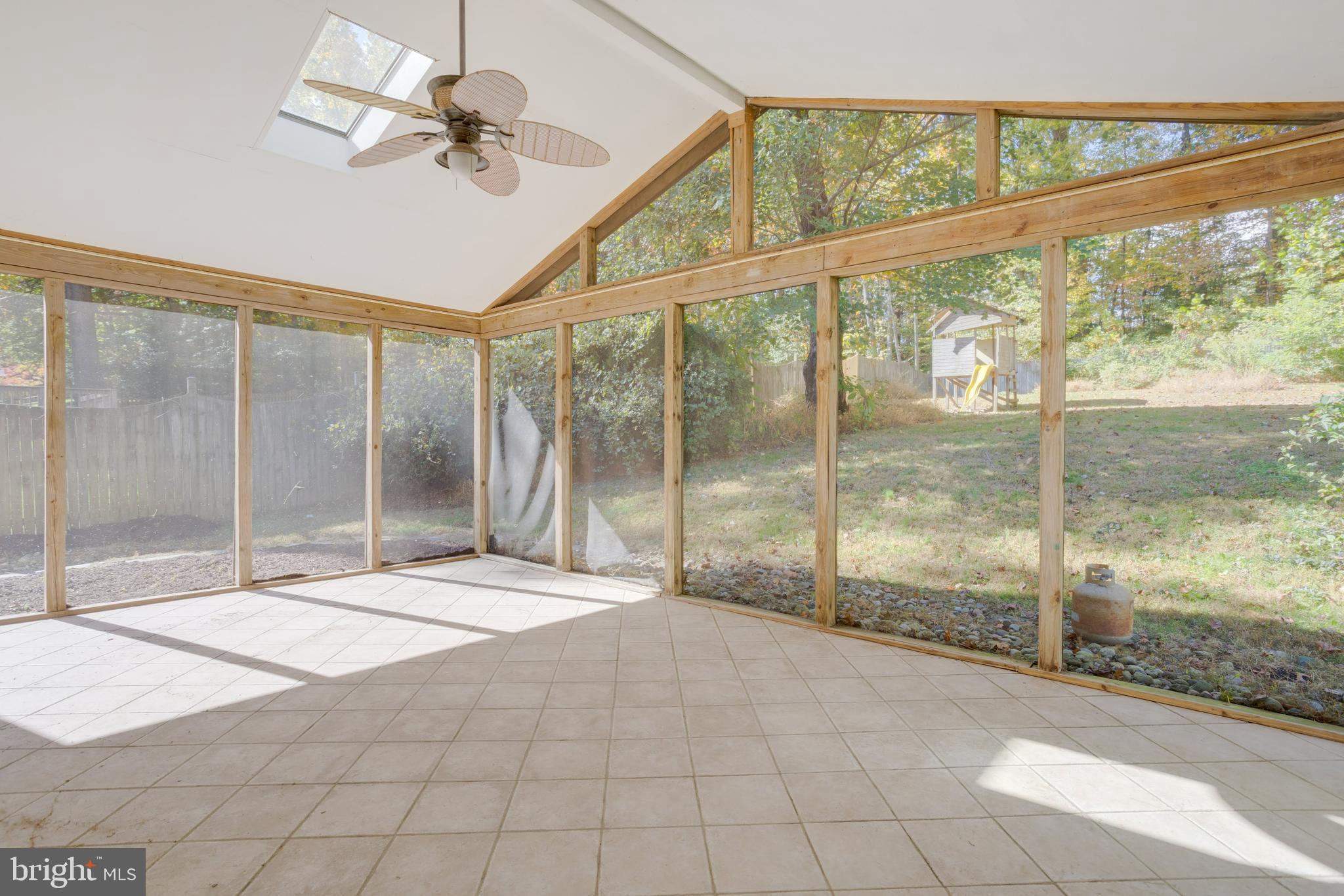 MANTUA - Residential Lease