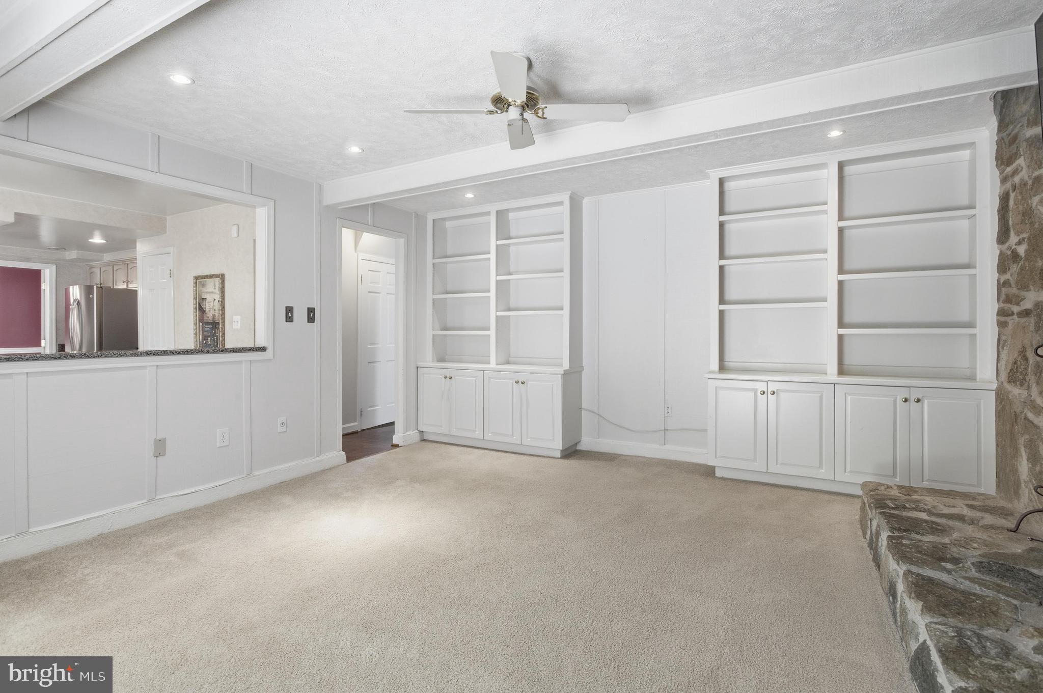 MANTUA - Residential Lease