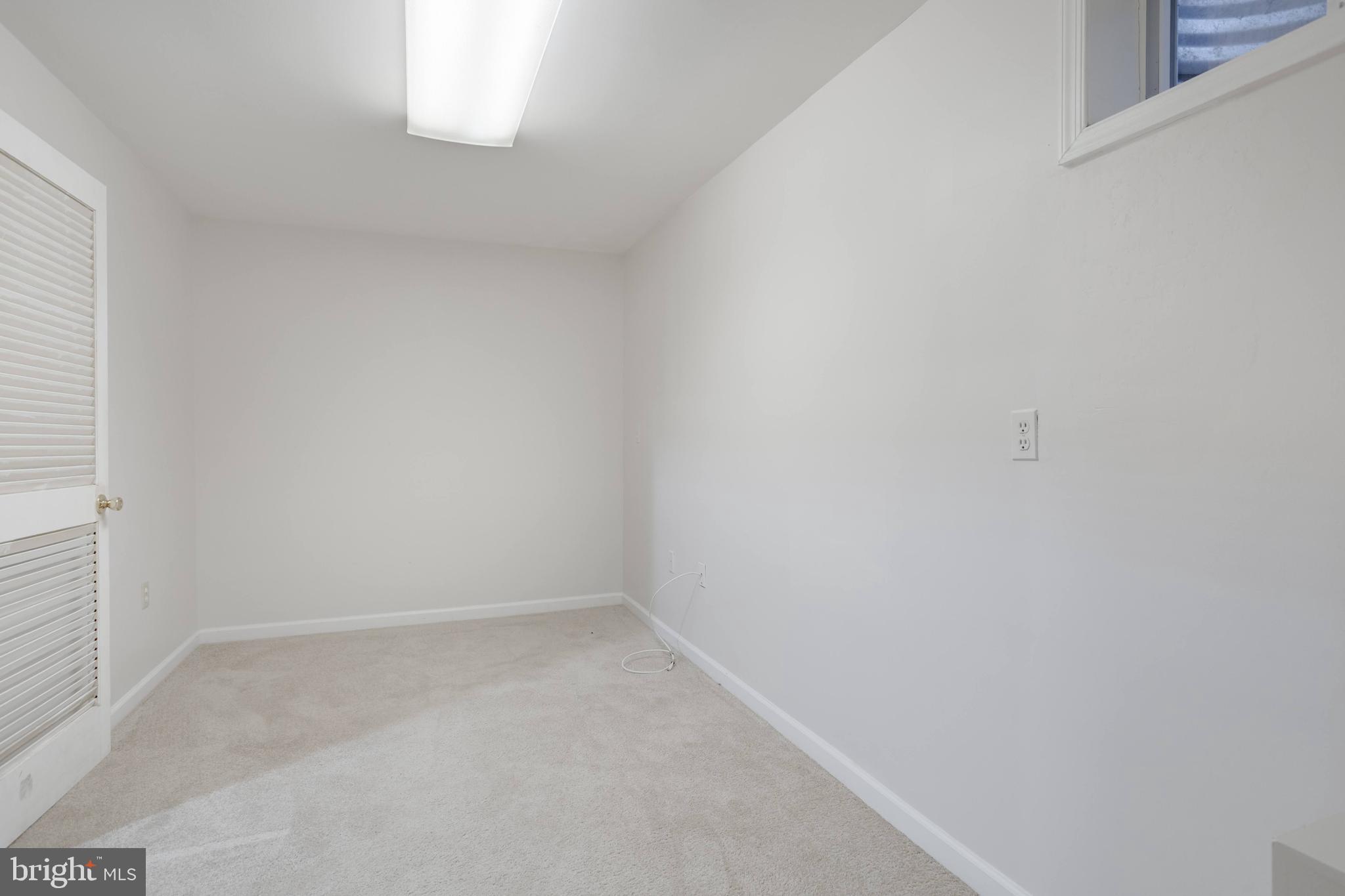 MANTUA - Residential Lease