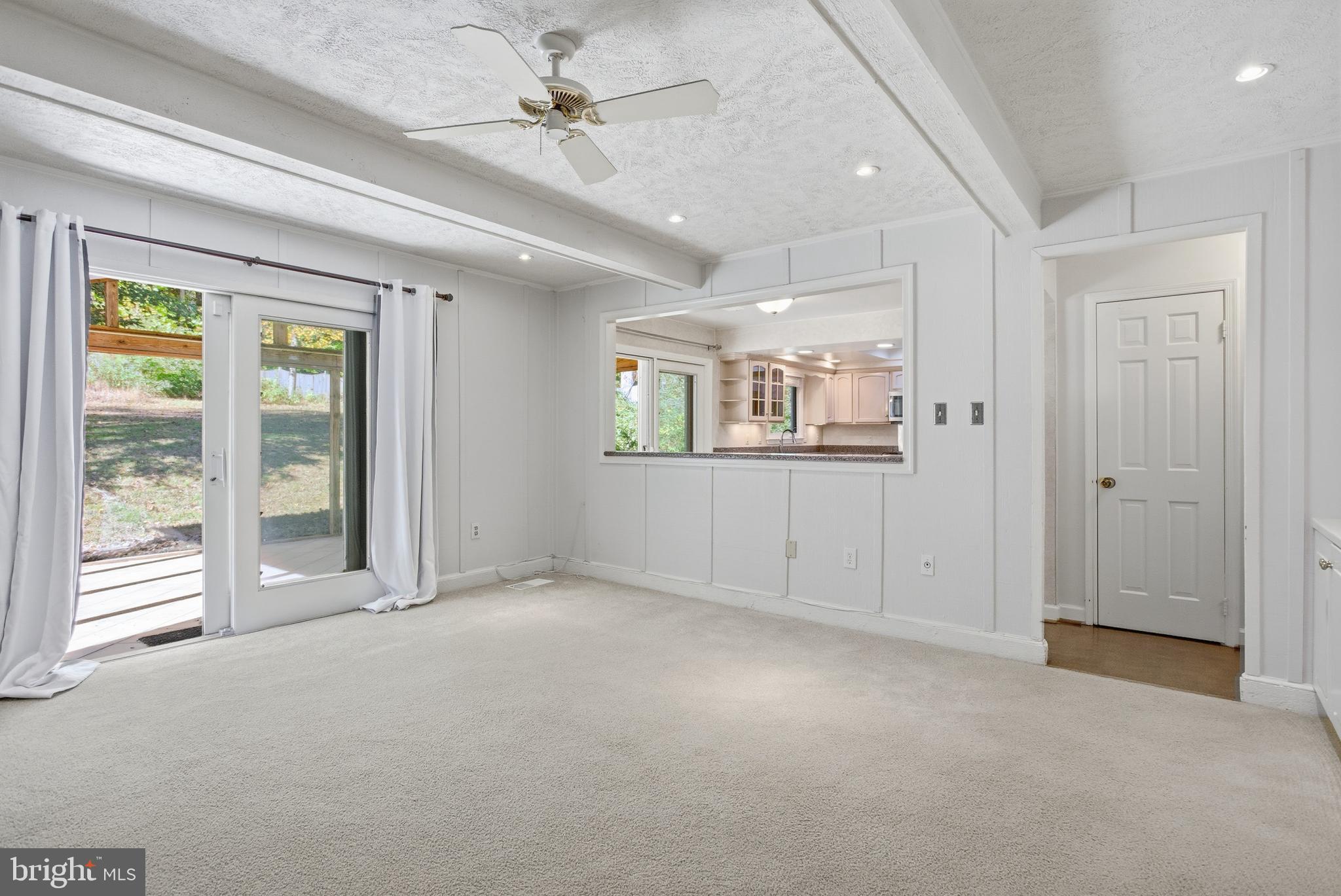 MANTUA - Residential Lease