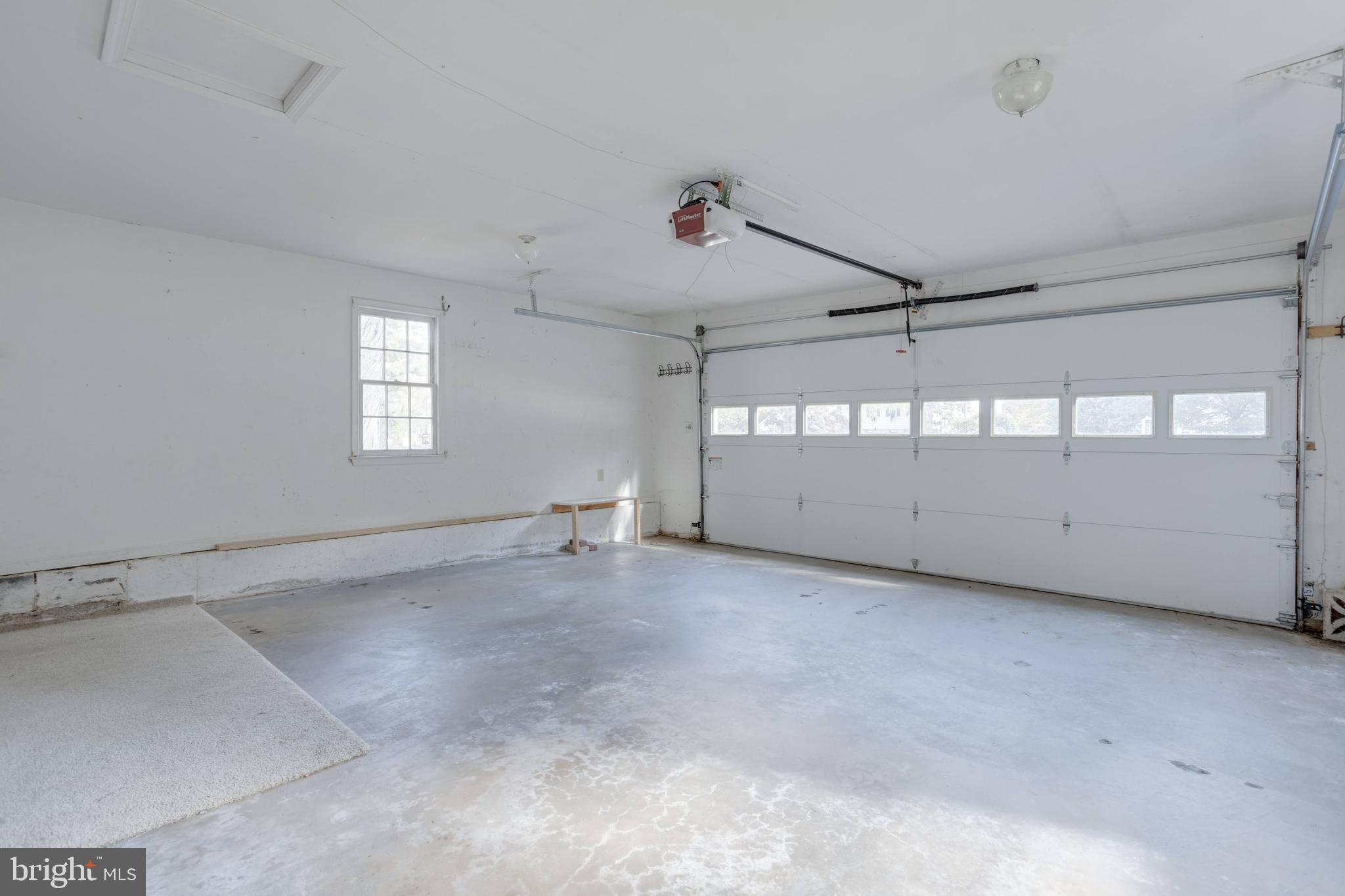 MANTUA - Residential Lease