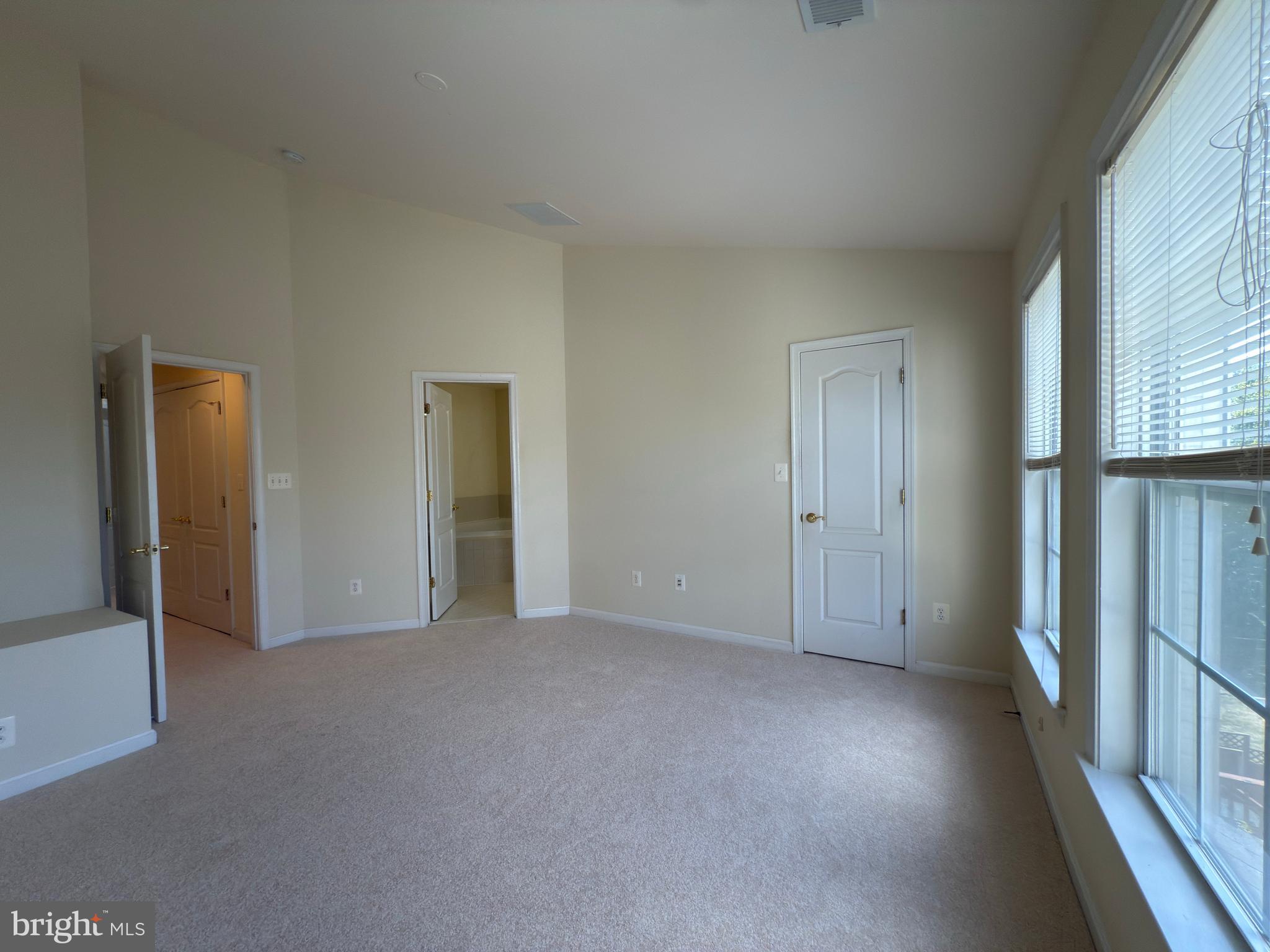 BROADLANDS SOUTH - Residential Lease