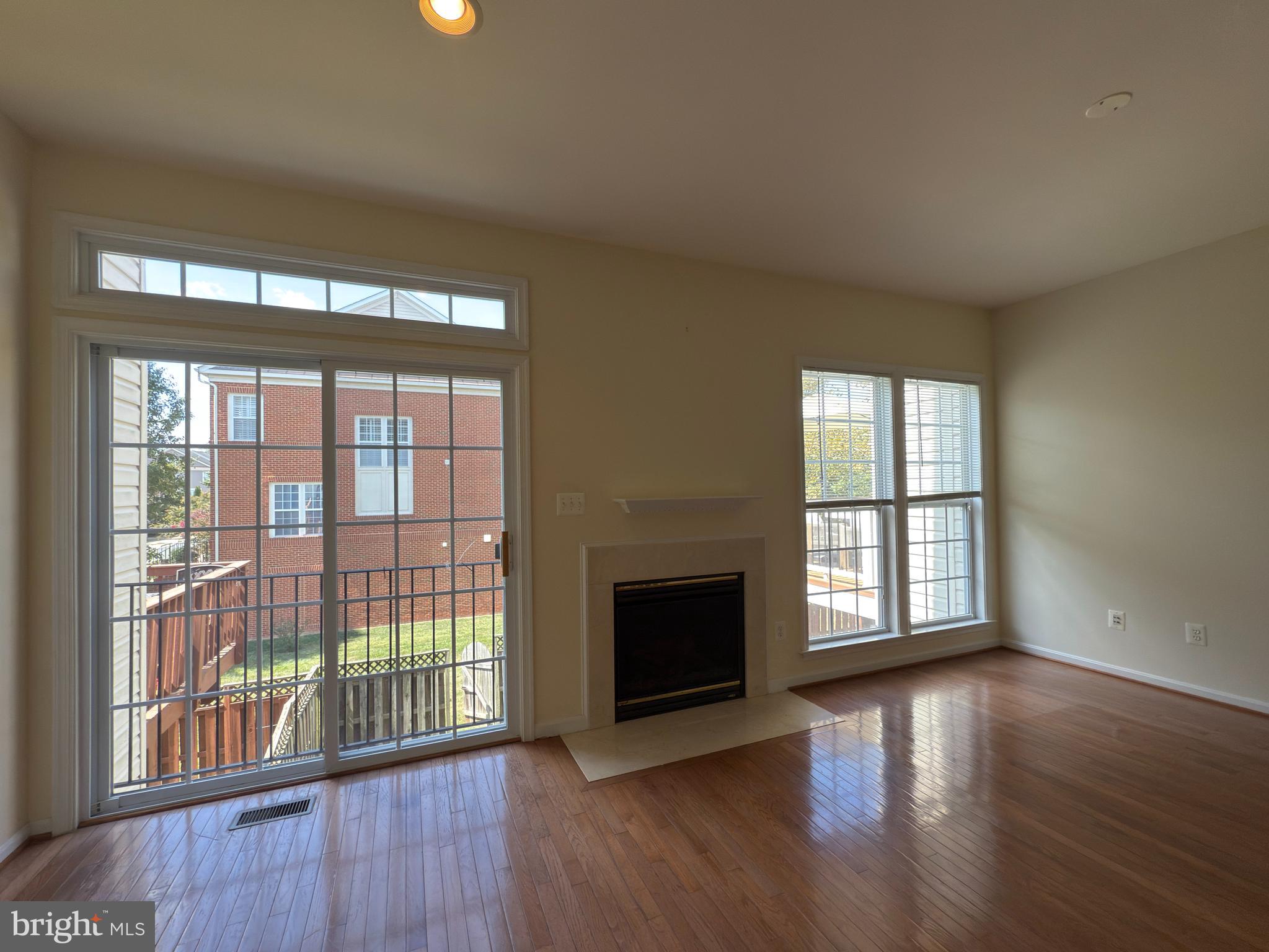 BROADLANDS SOUTH - Residential Lease