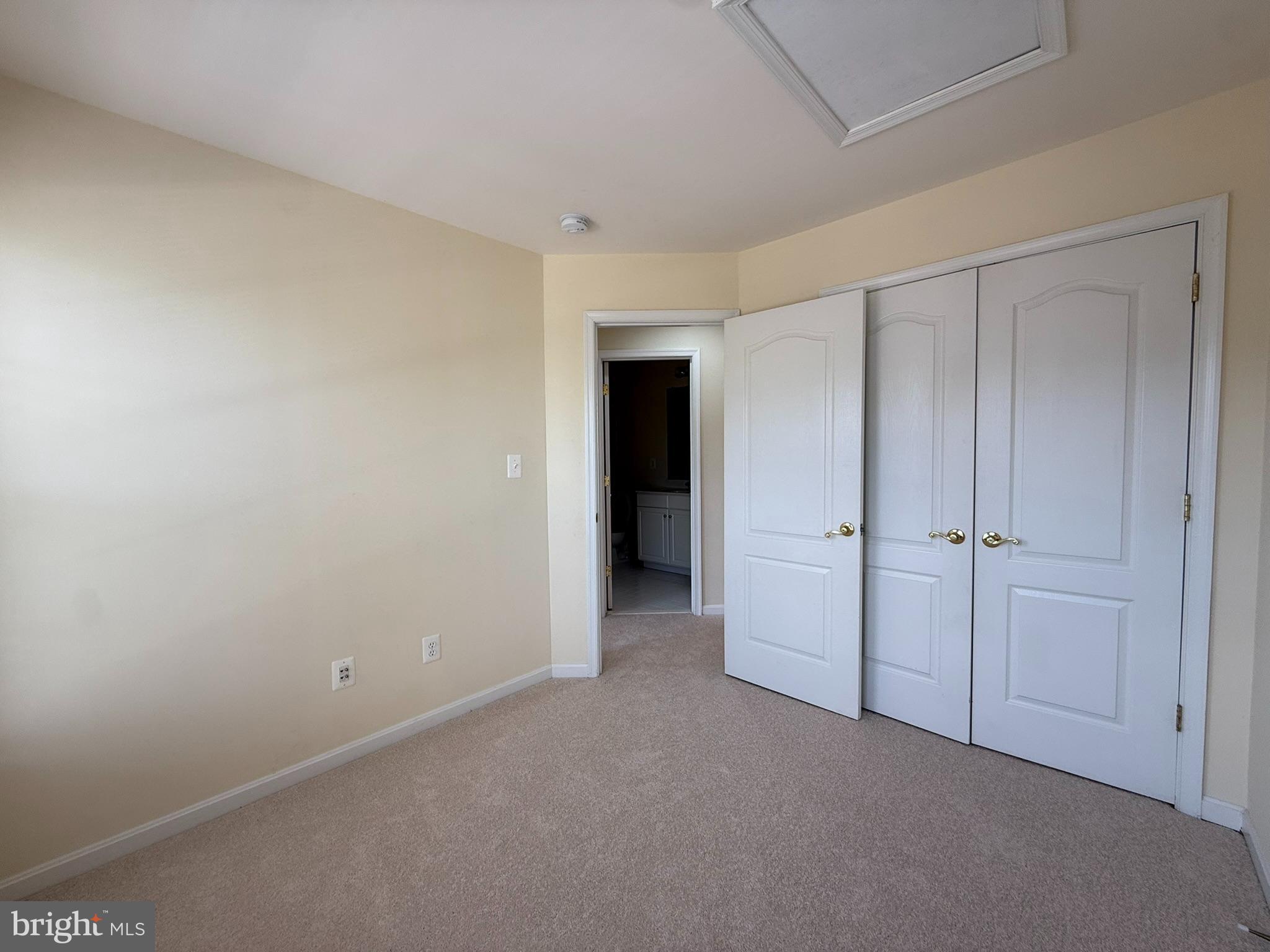 BROADLANDS SOUTH - Residential Lease