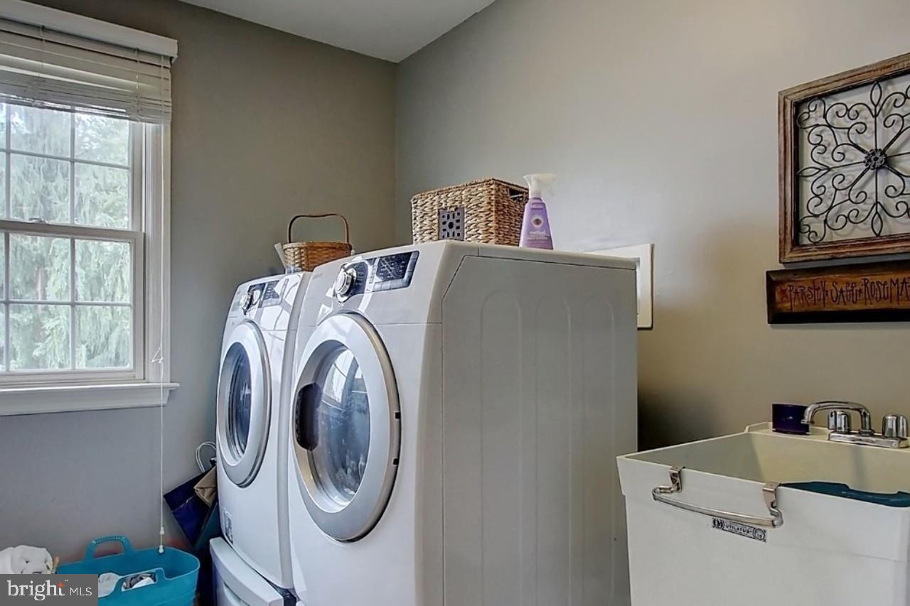 CHESTNUT RIDGE - Residential