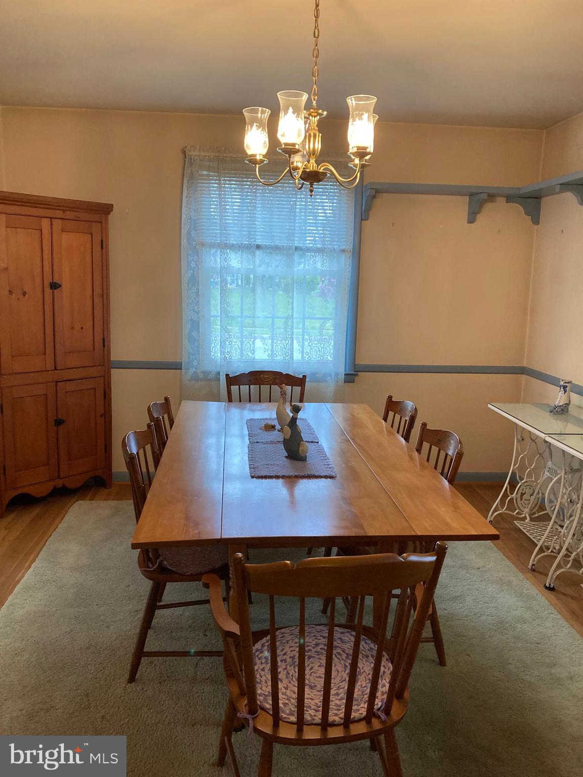 VILLAGE GREEN - Residential