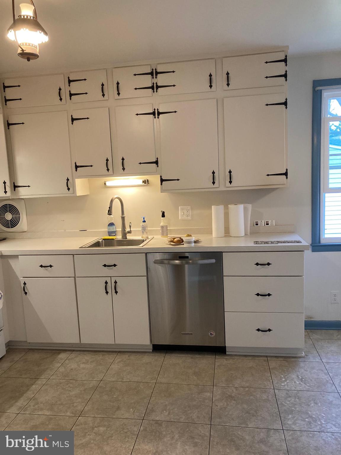 VILLAGE GREEN - Residential