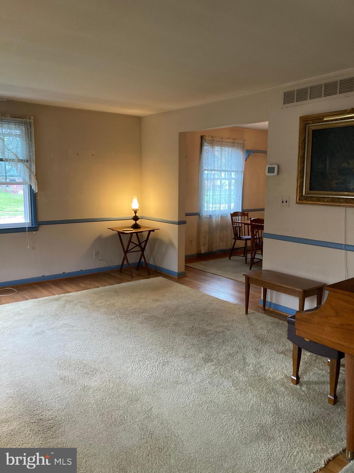 VILLAGE GREEN - Residential