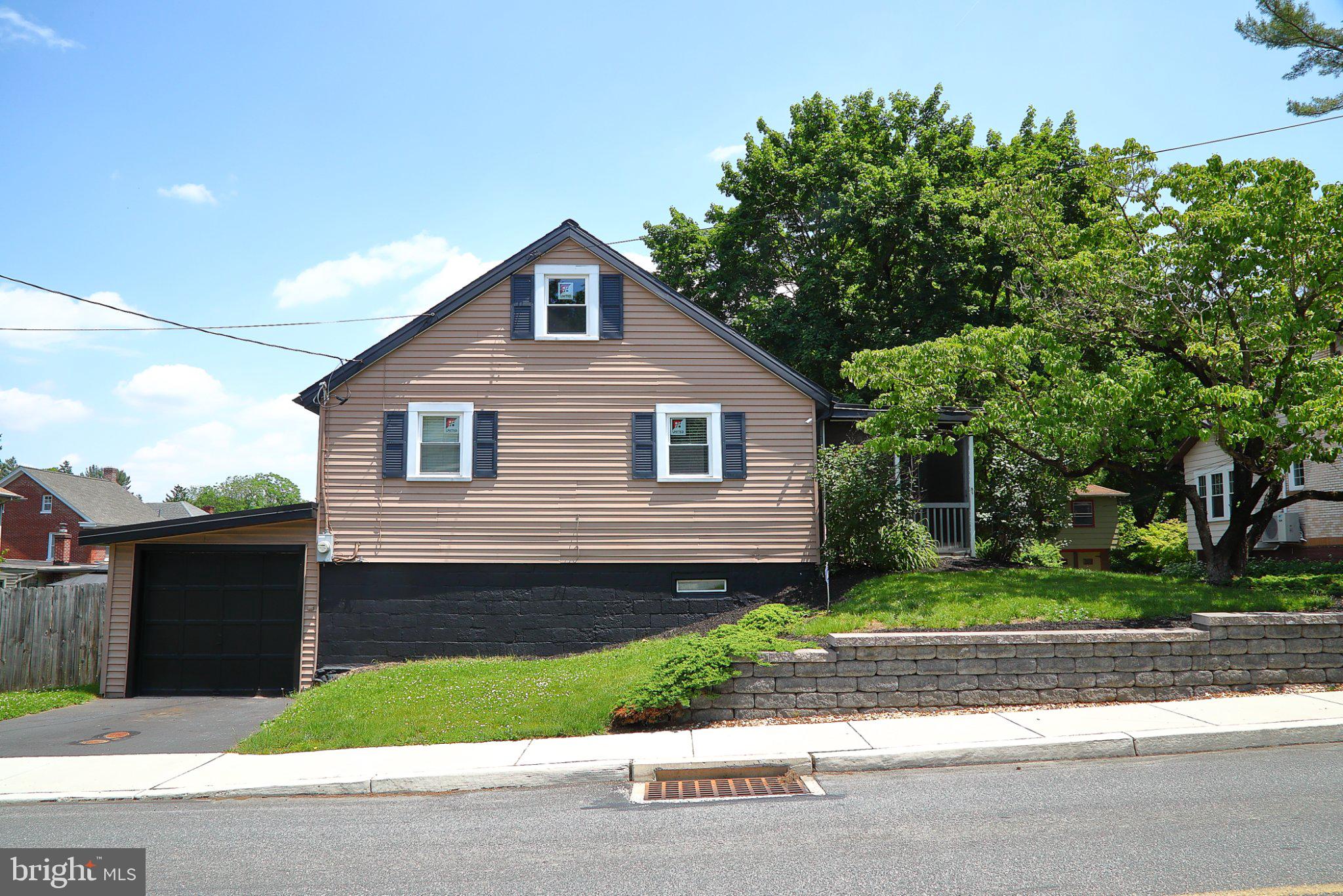 11 DUKE STREET