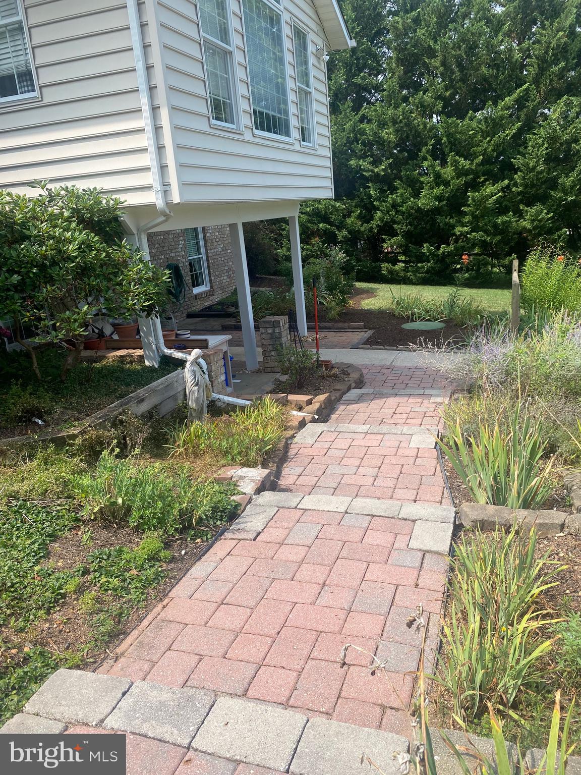 KALTEN ACRES - Residential