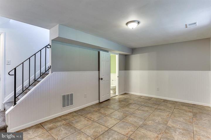 ELIZABETHS LANDING - Residential