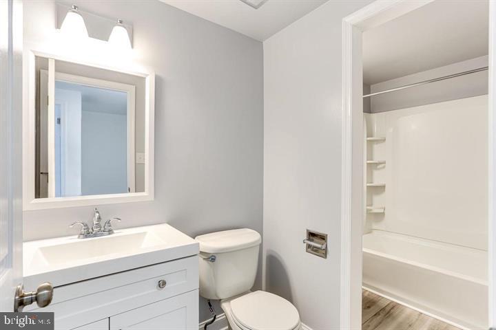 ELIZABETHS LANDING - Residential