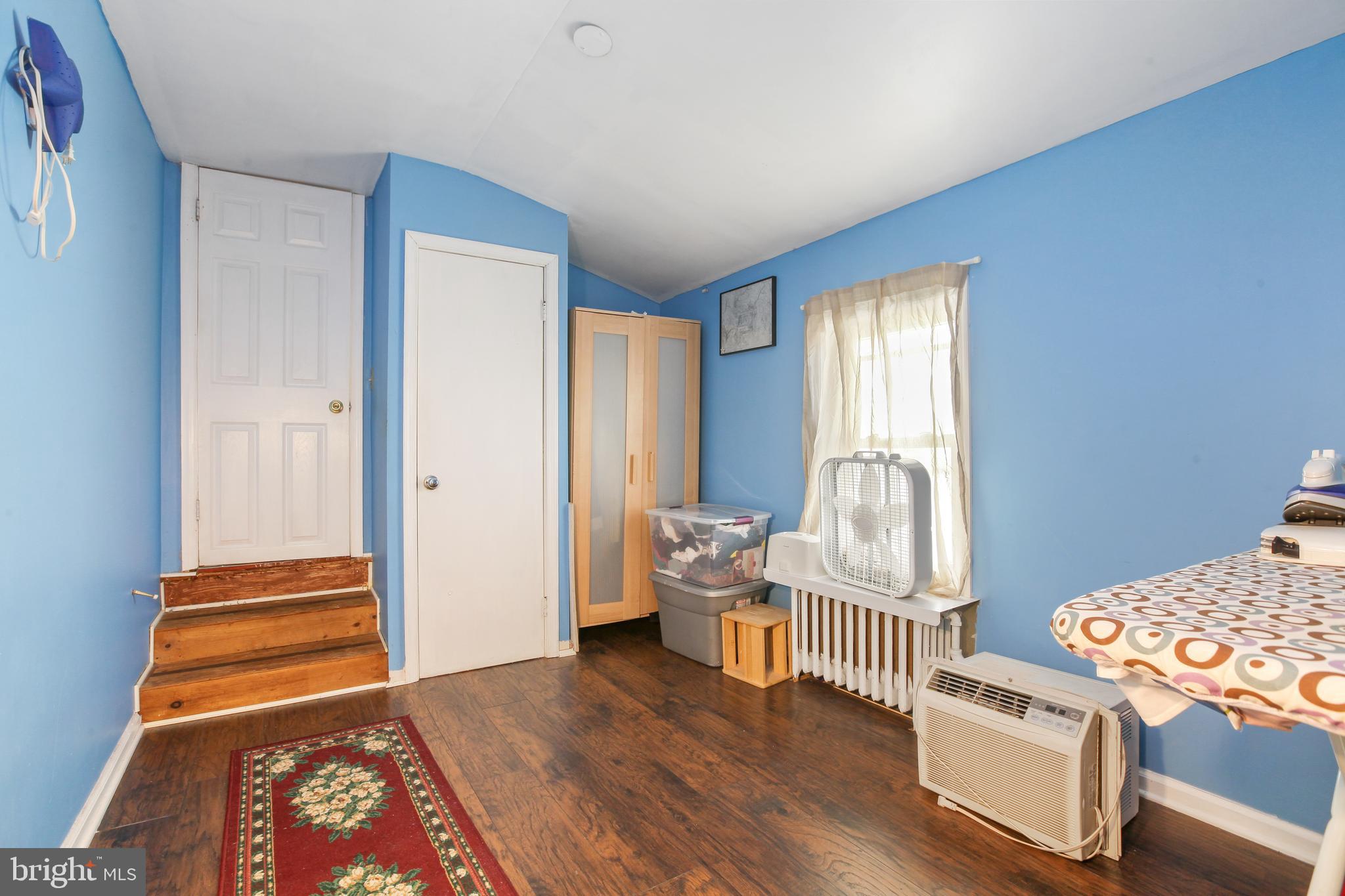 HAMPDEN HISTORIC DISTRICT - Residential