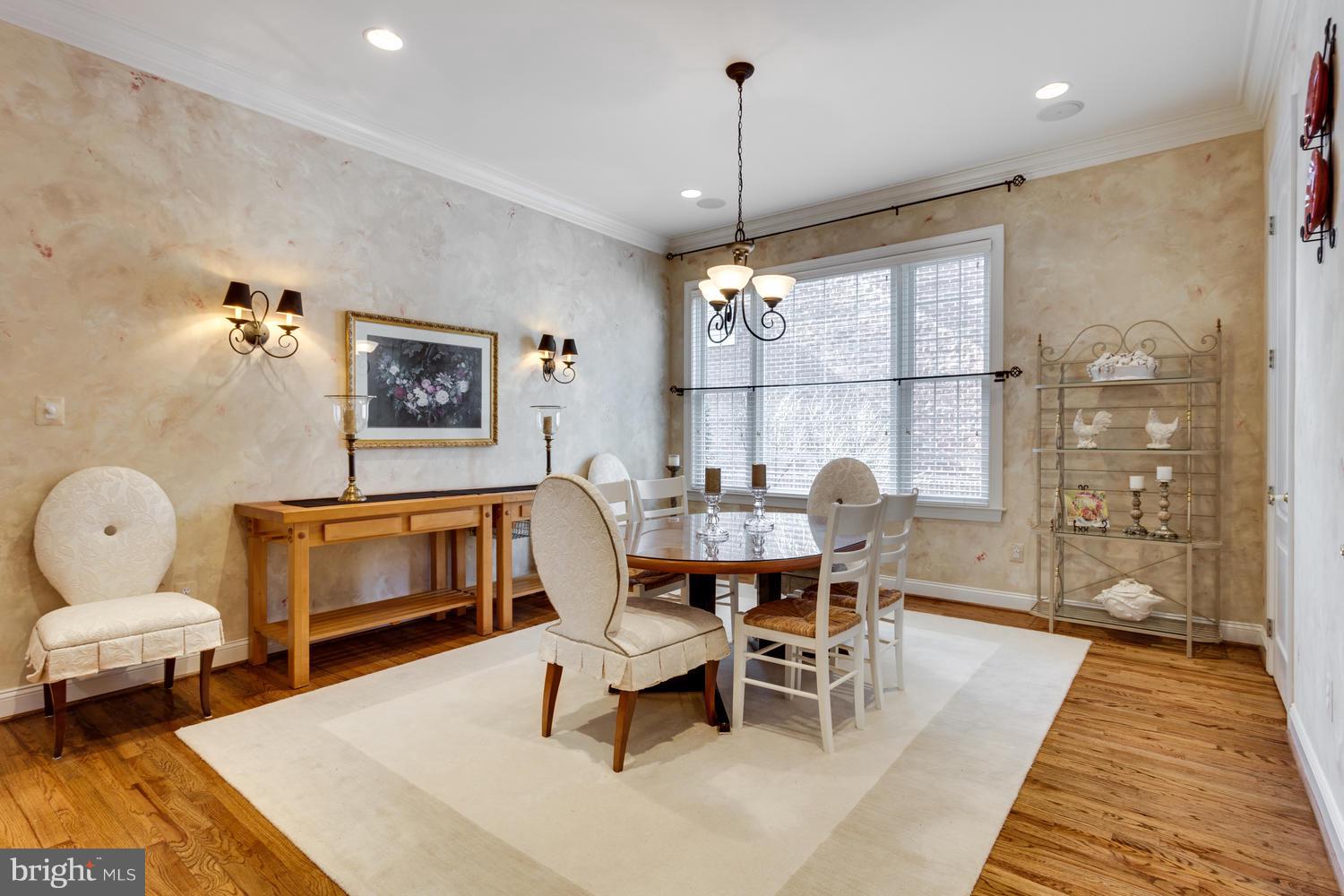 RIVER CREEK - Residential