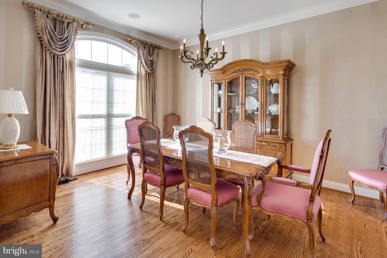 RIVER CREEK - Residential