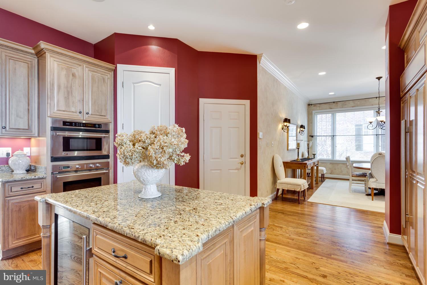 RIVER CREEK - Residential