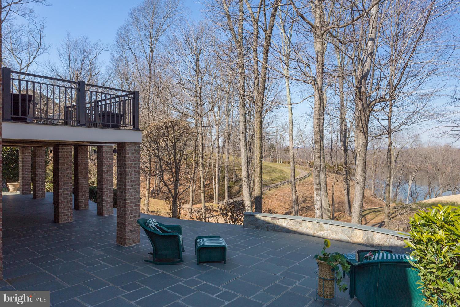 RIVER CREEK - Residential