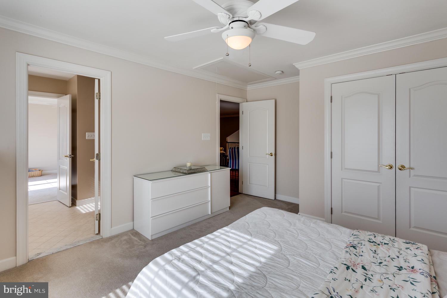 RIVER CREEK - Residential