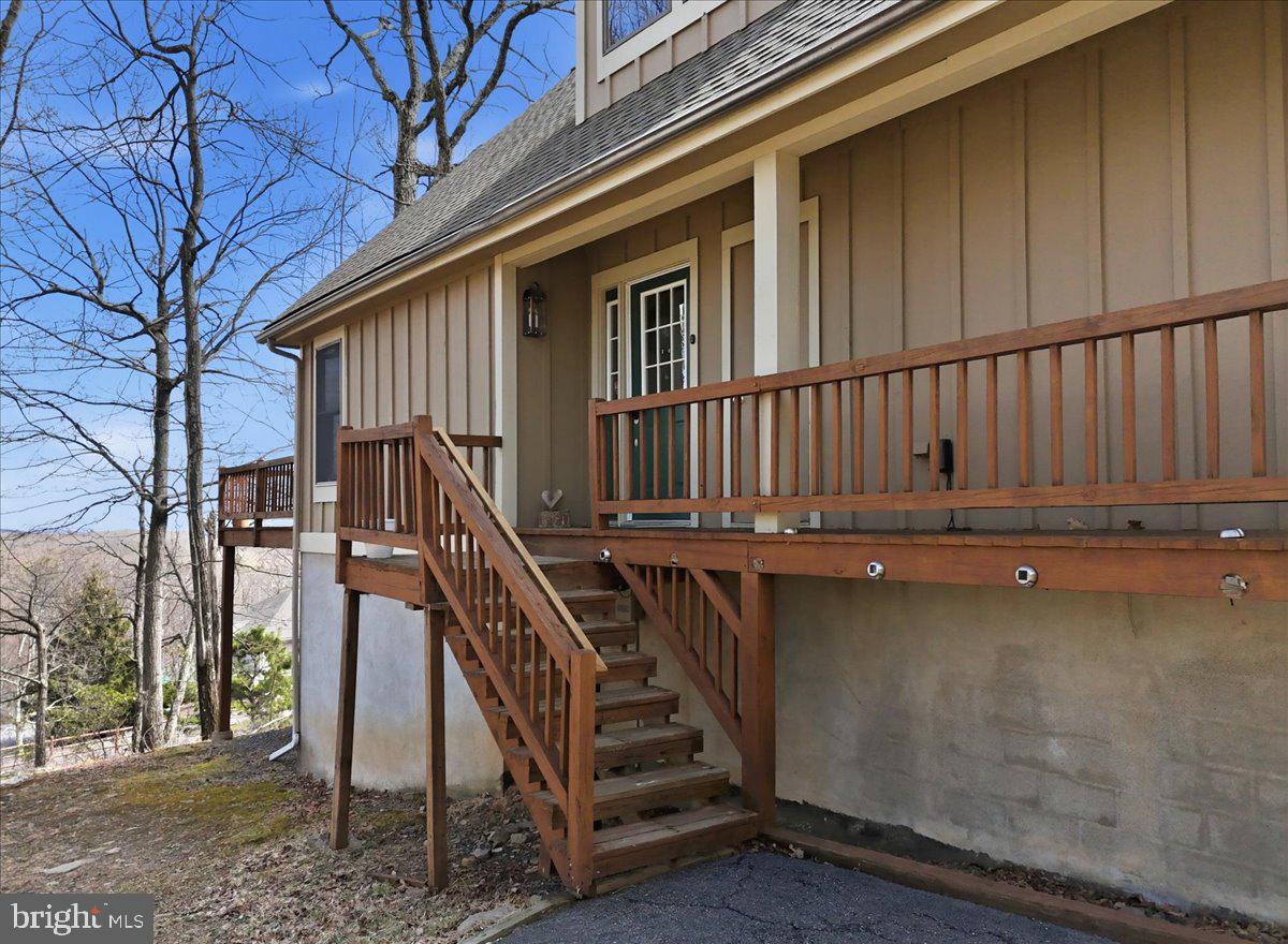 111 HIGH MOUNTAIN LANE