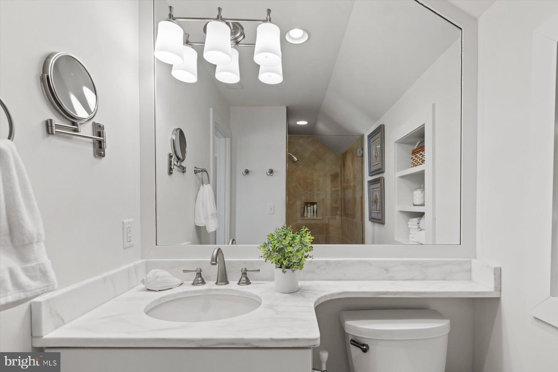 KINGS GRANT - Residential