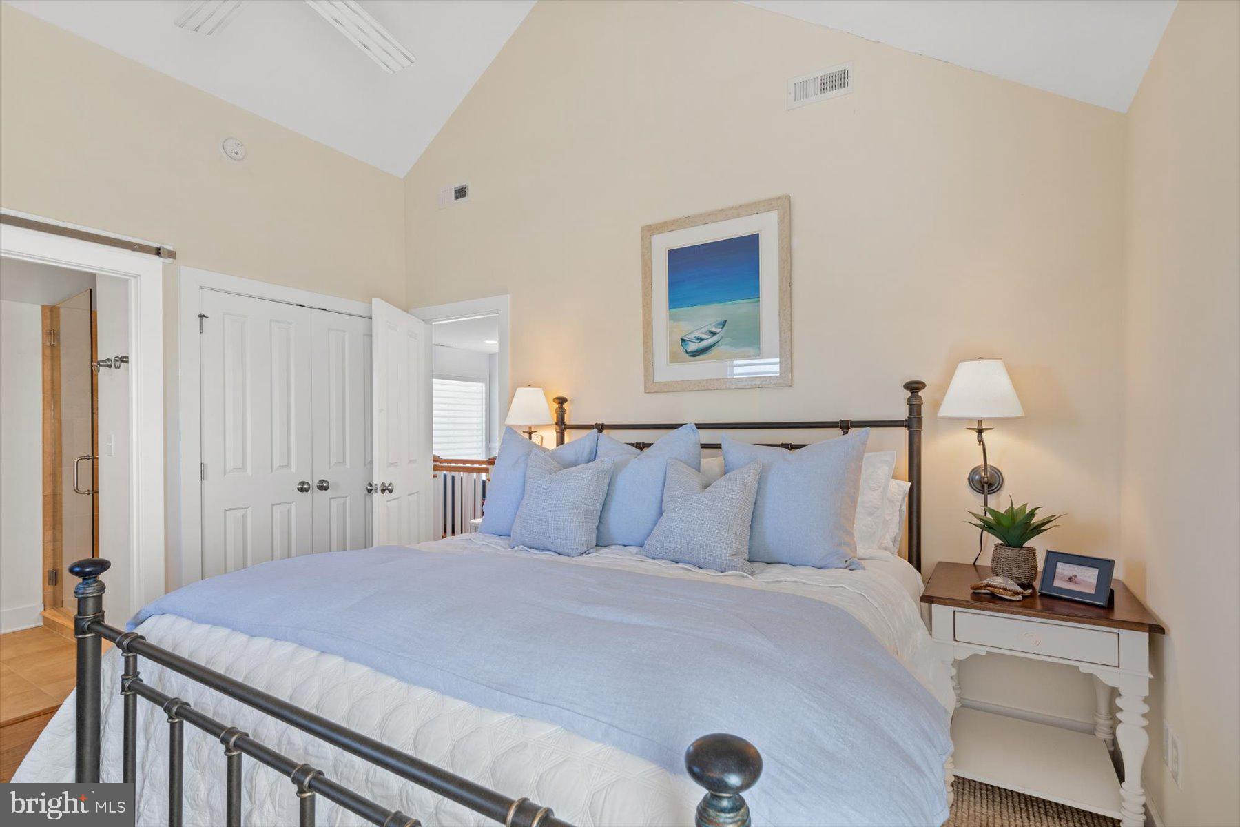 KINGS GRANT - Residential