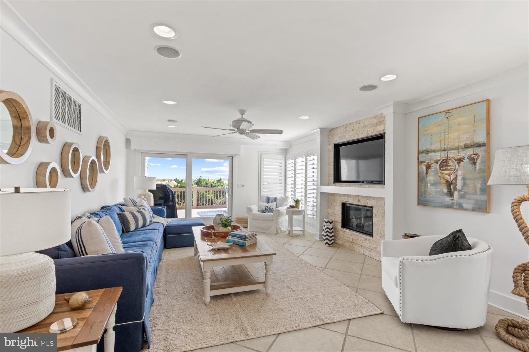 KINGS GRANT - Residential