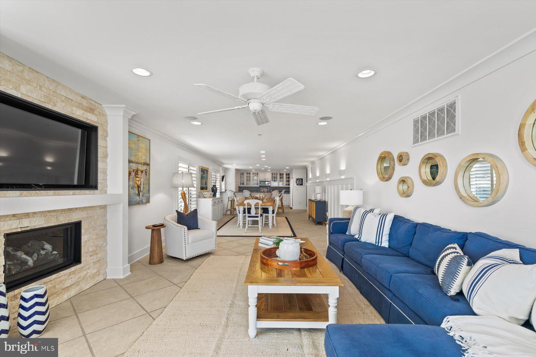 KINGS GRANT - Residential