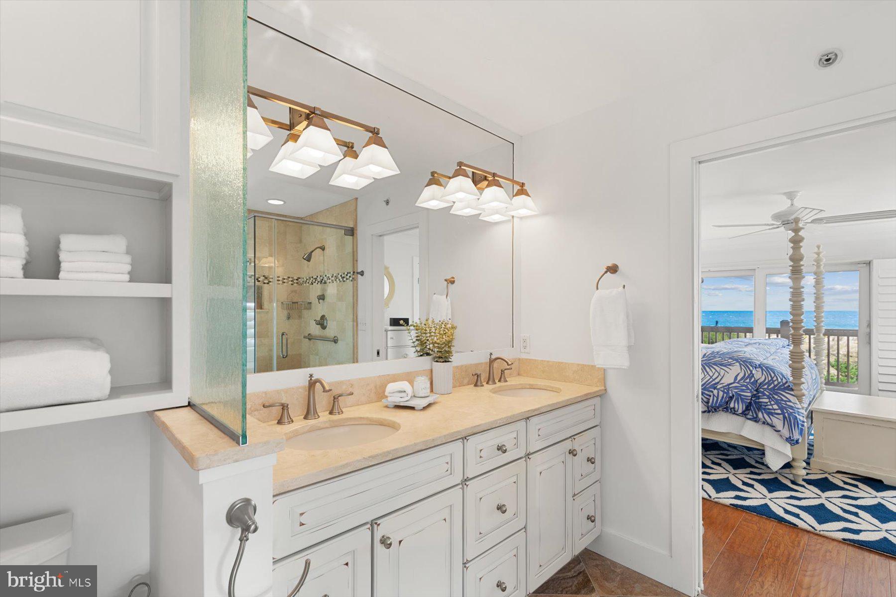 KINGS GRANT - Residential