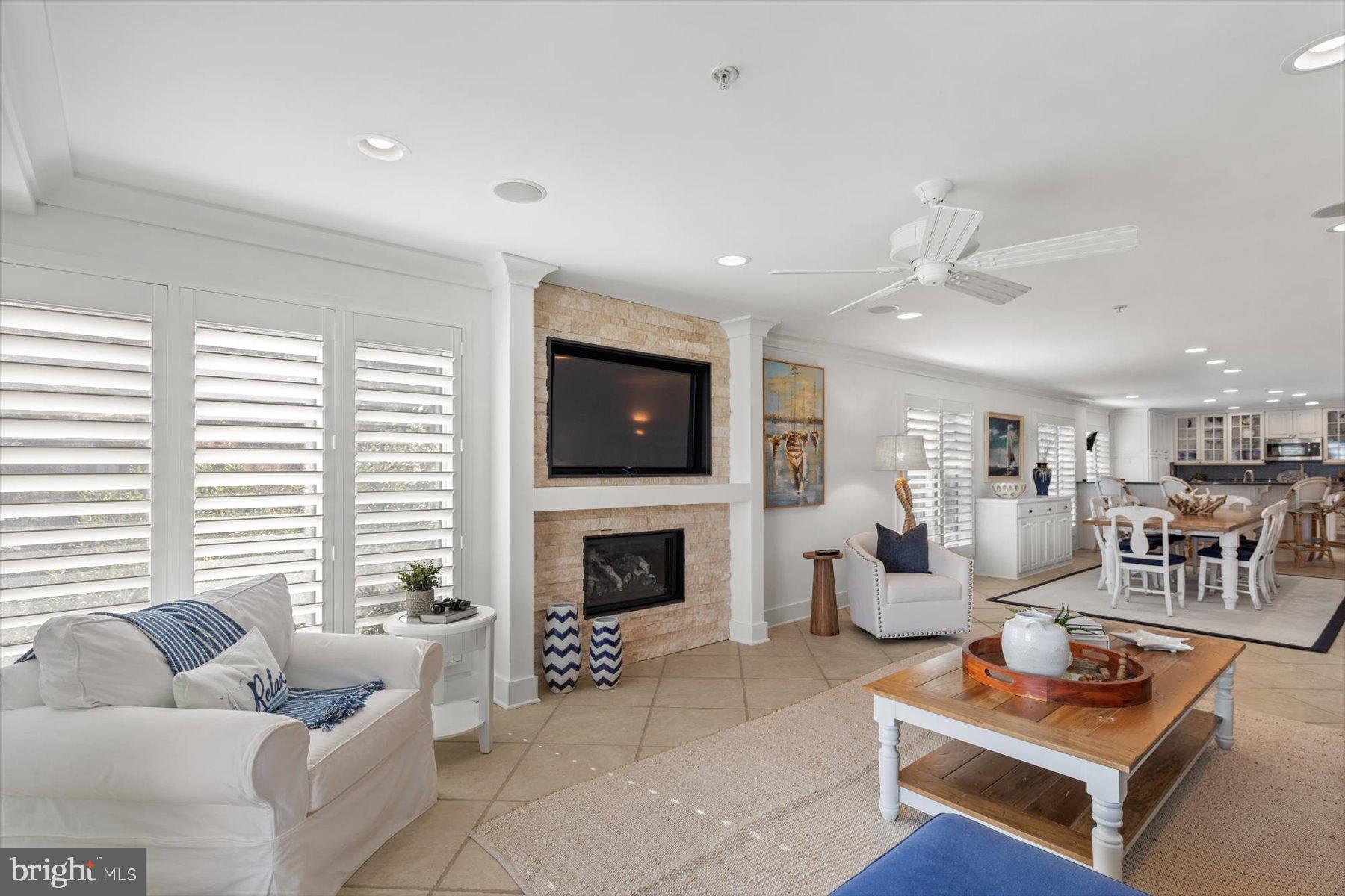 KINGS GRANT - Residential