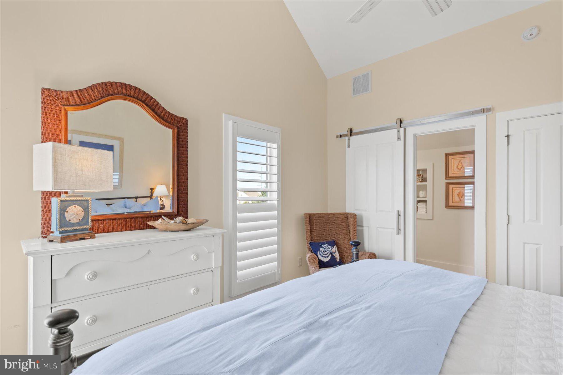 KINGS GRANT - Residential