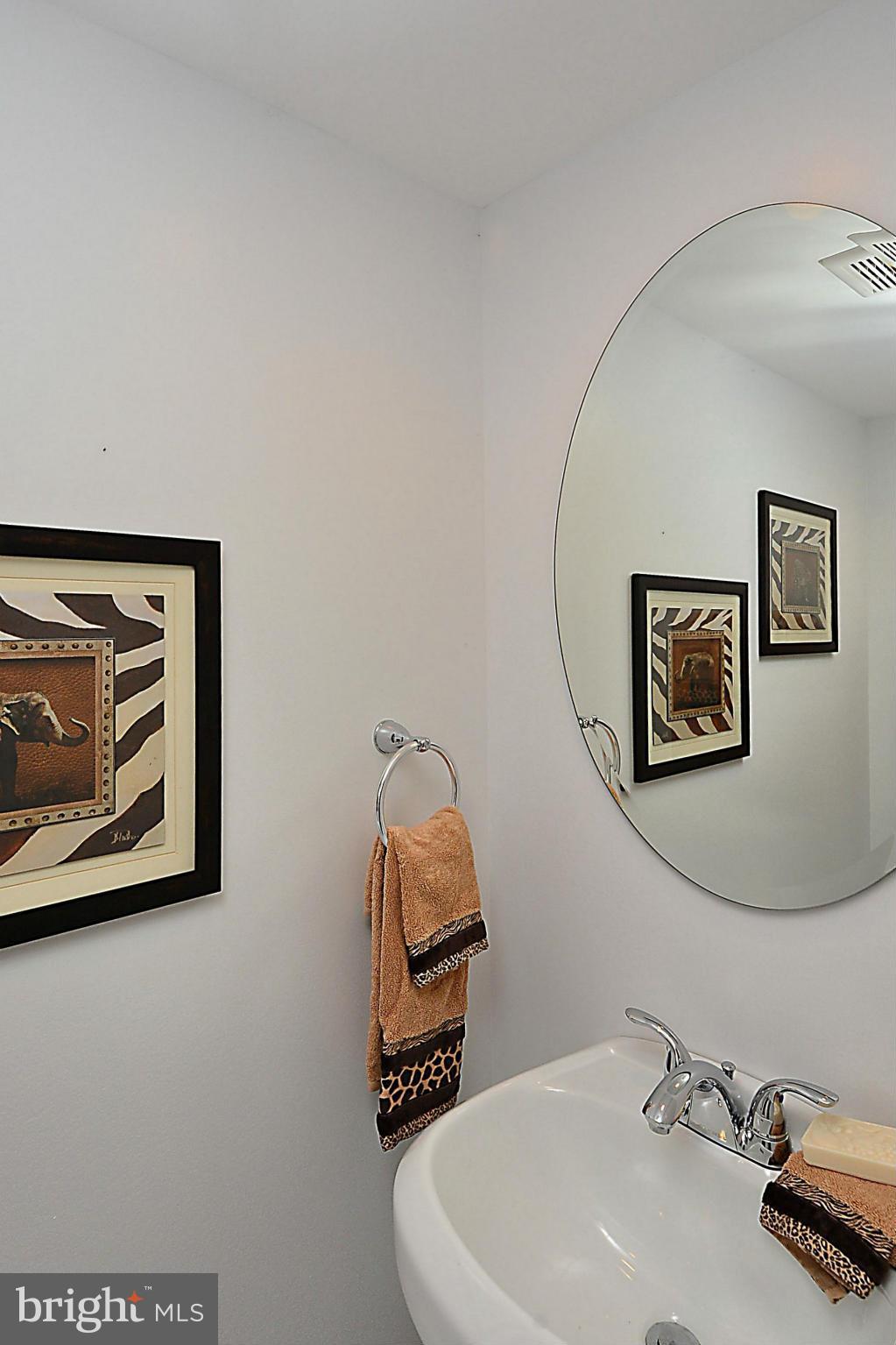 MC LEAN HAMLET - Residential