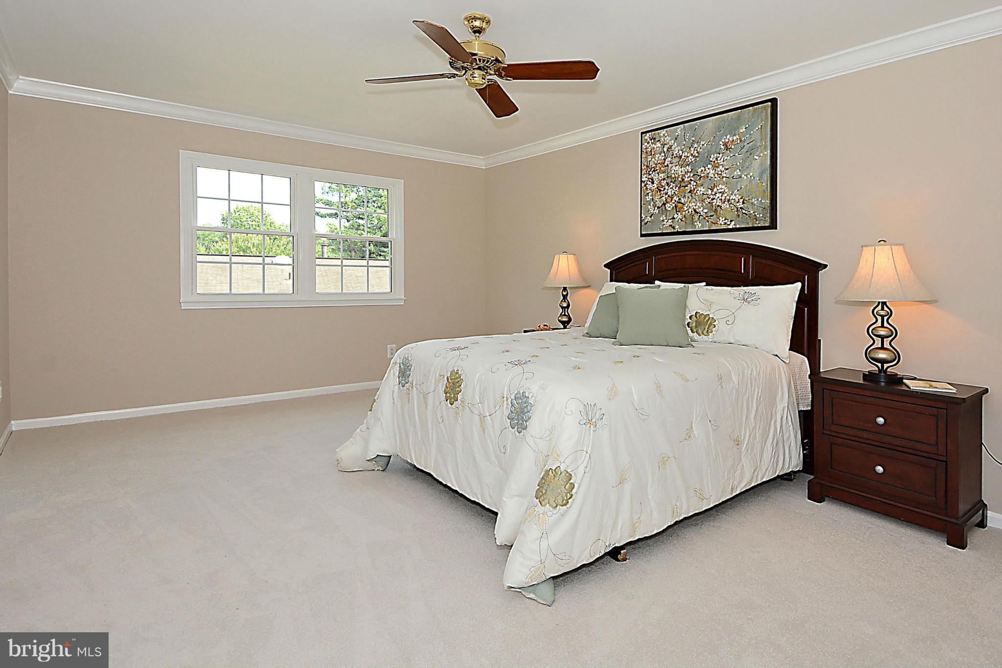 MC LEAN HAMLET - Residential