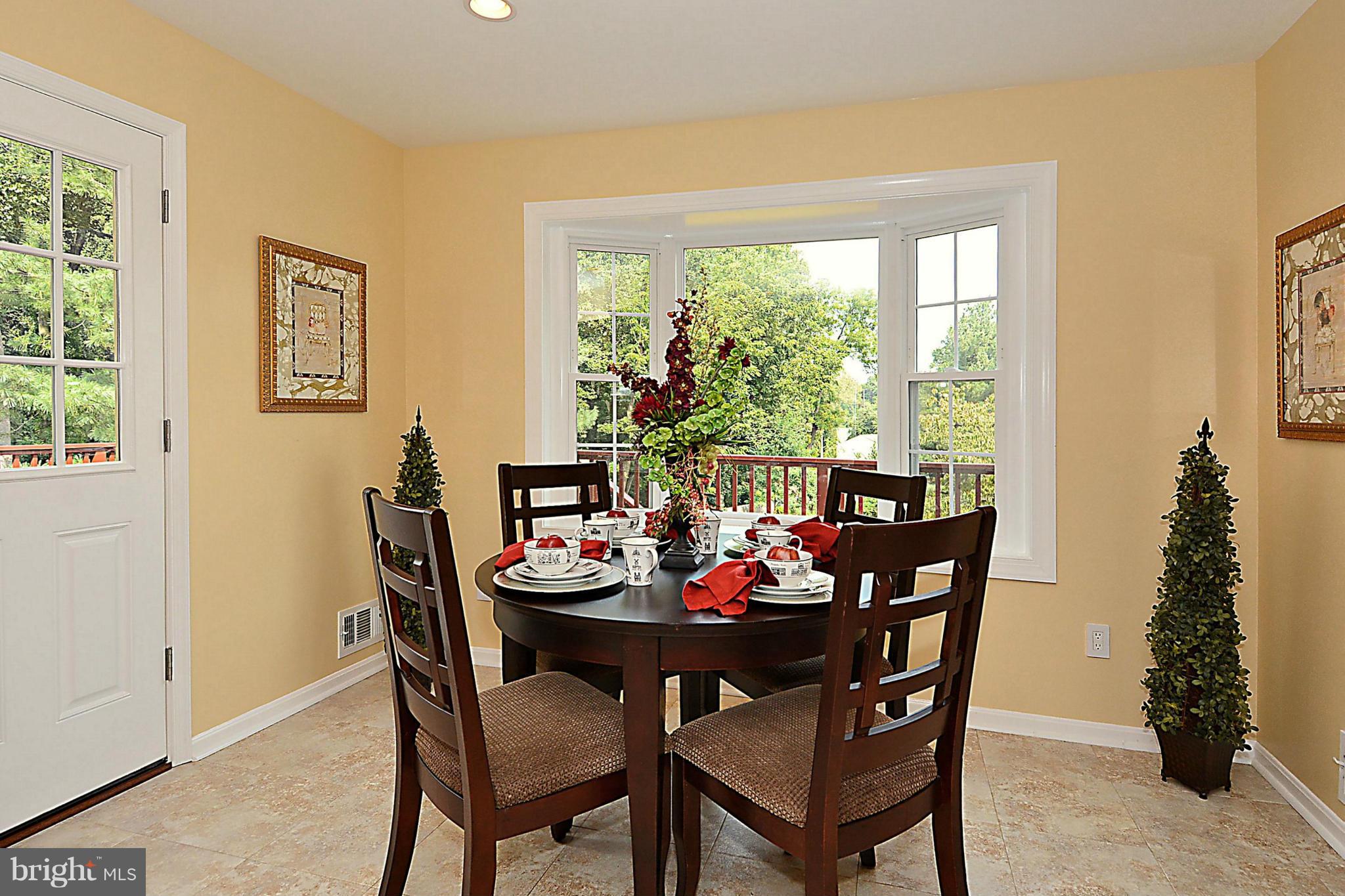 MC LEAN HAMLET - Residential