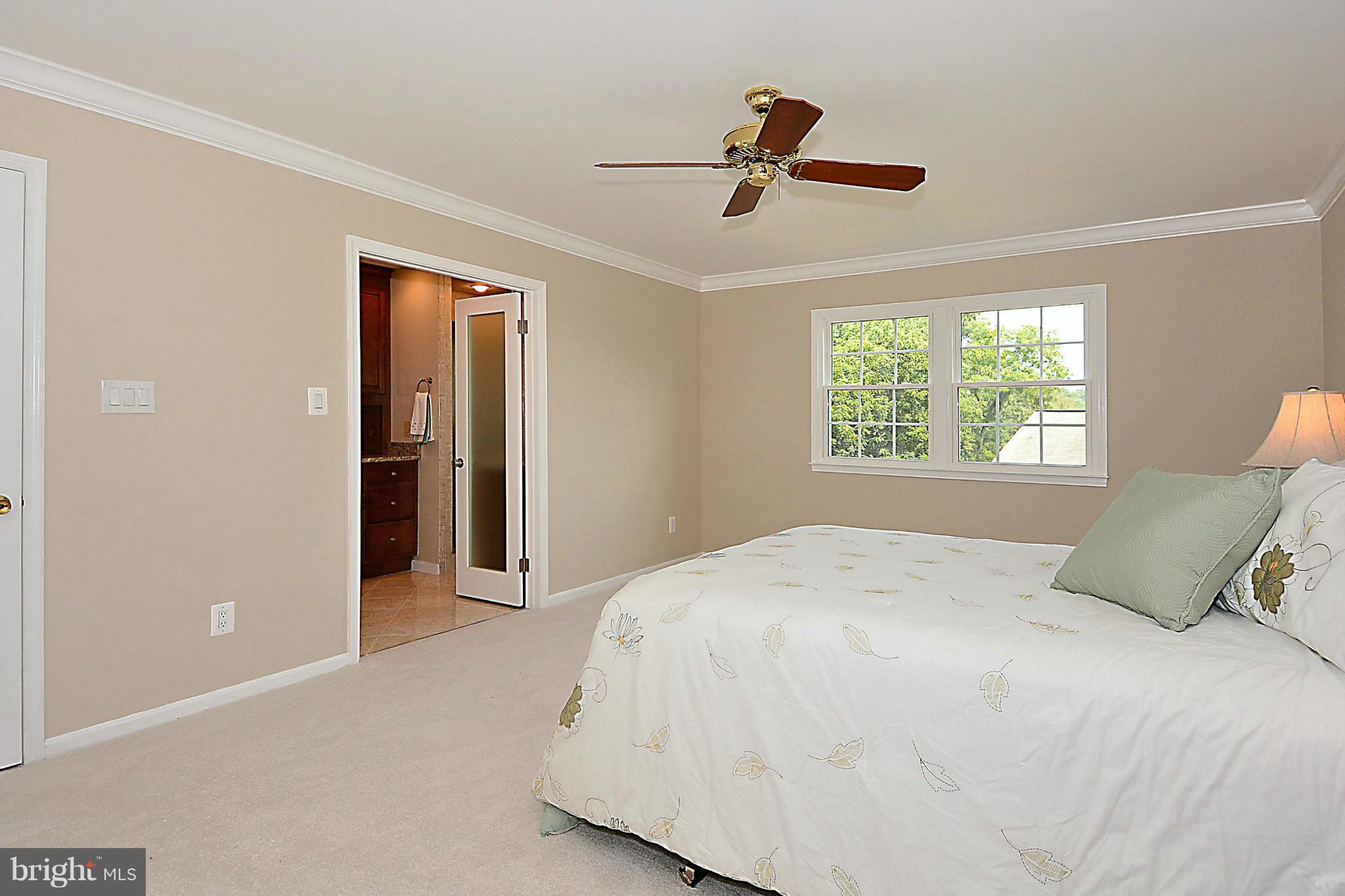 MC LEAN HAMLET - Residential