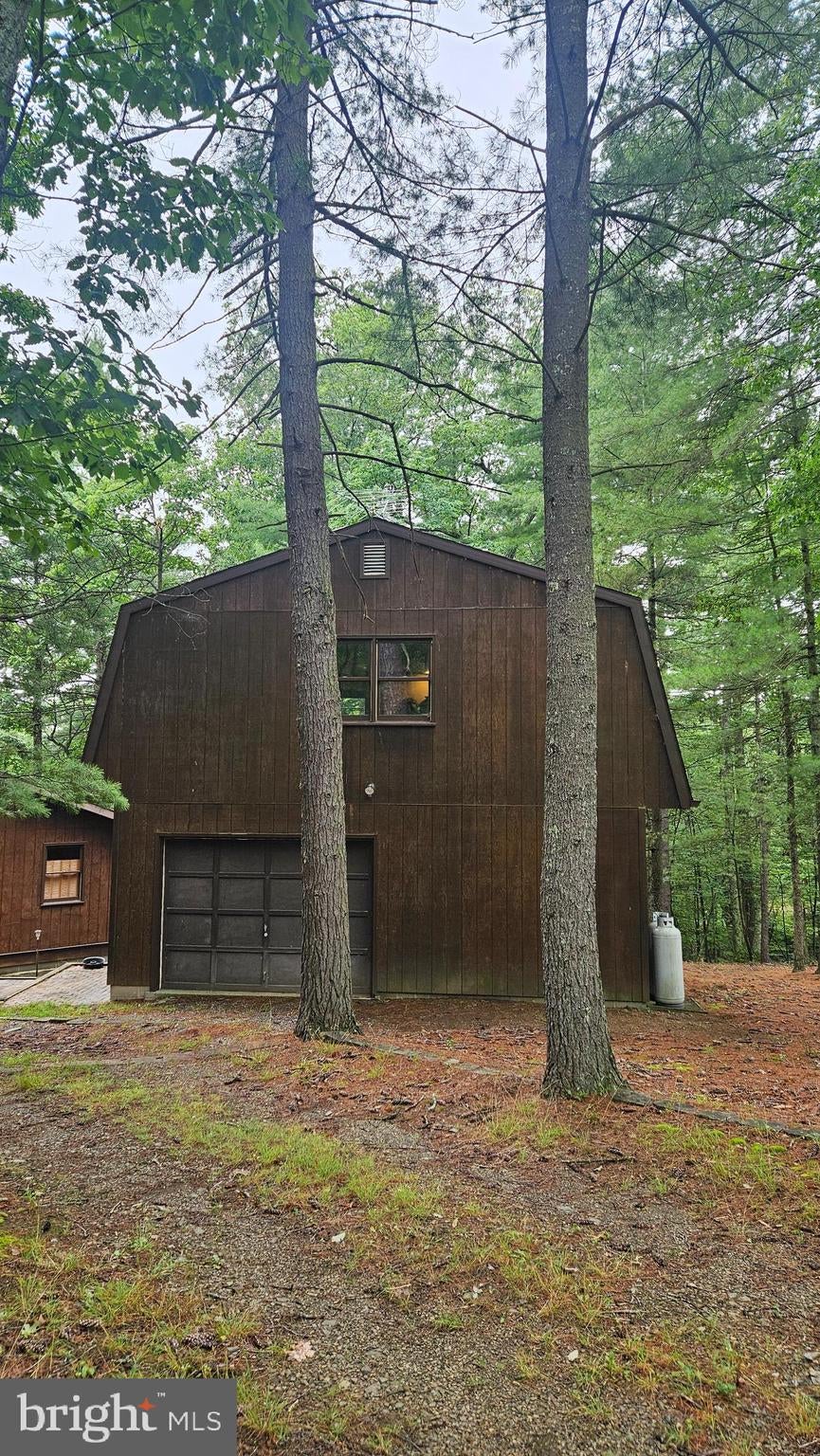 80 TROFTON HOLLOW COURT